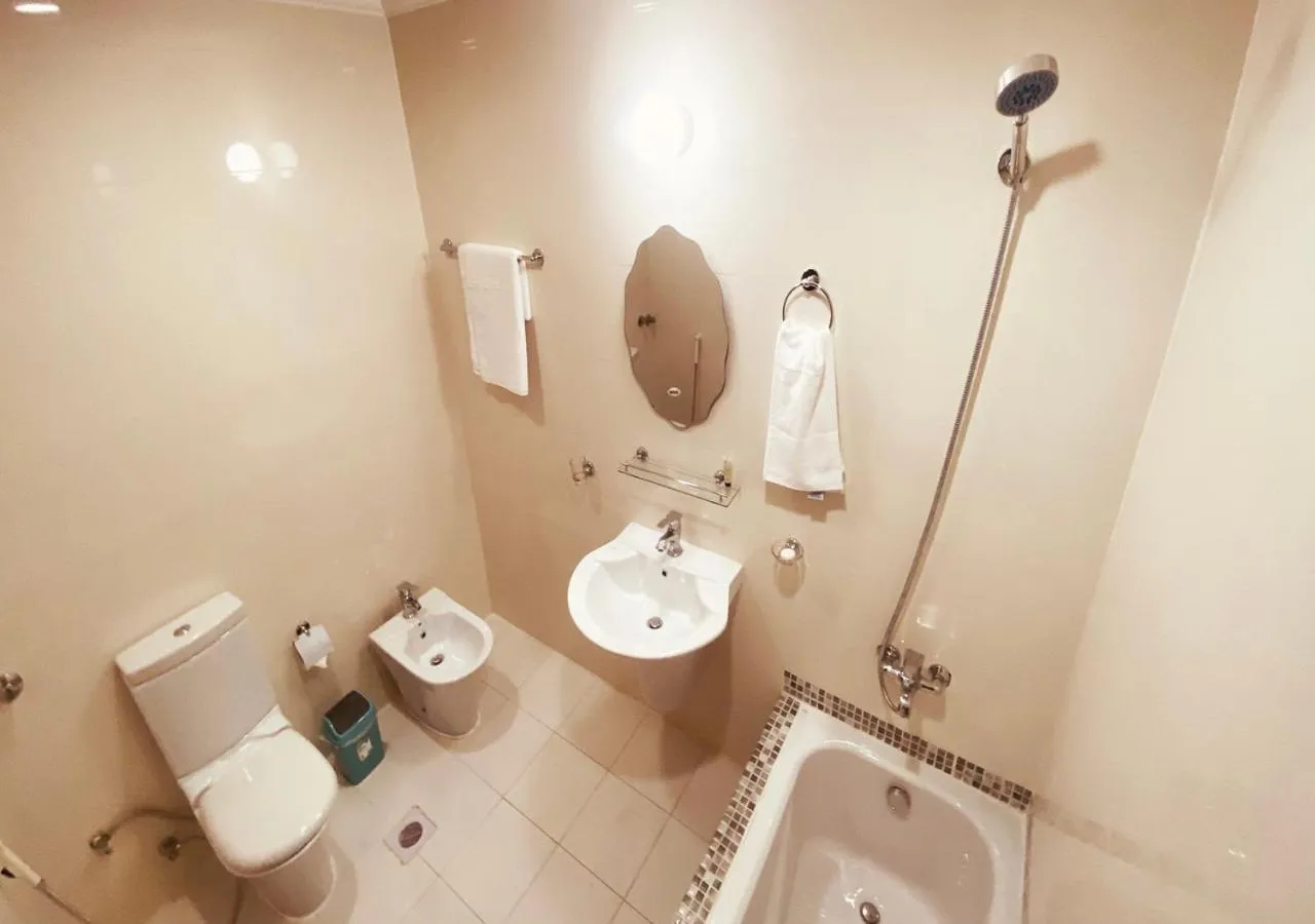 Bathroom in Majestic Hotel