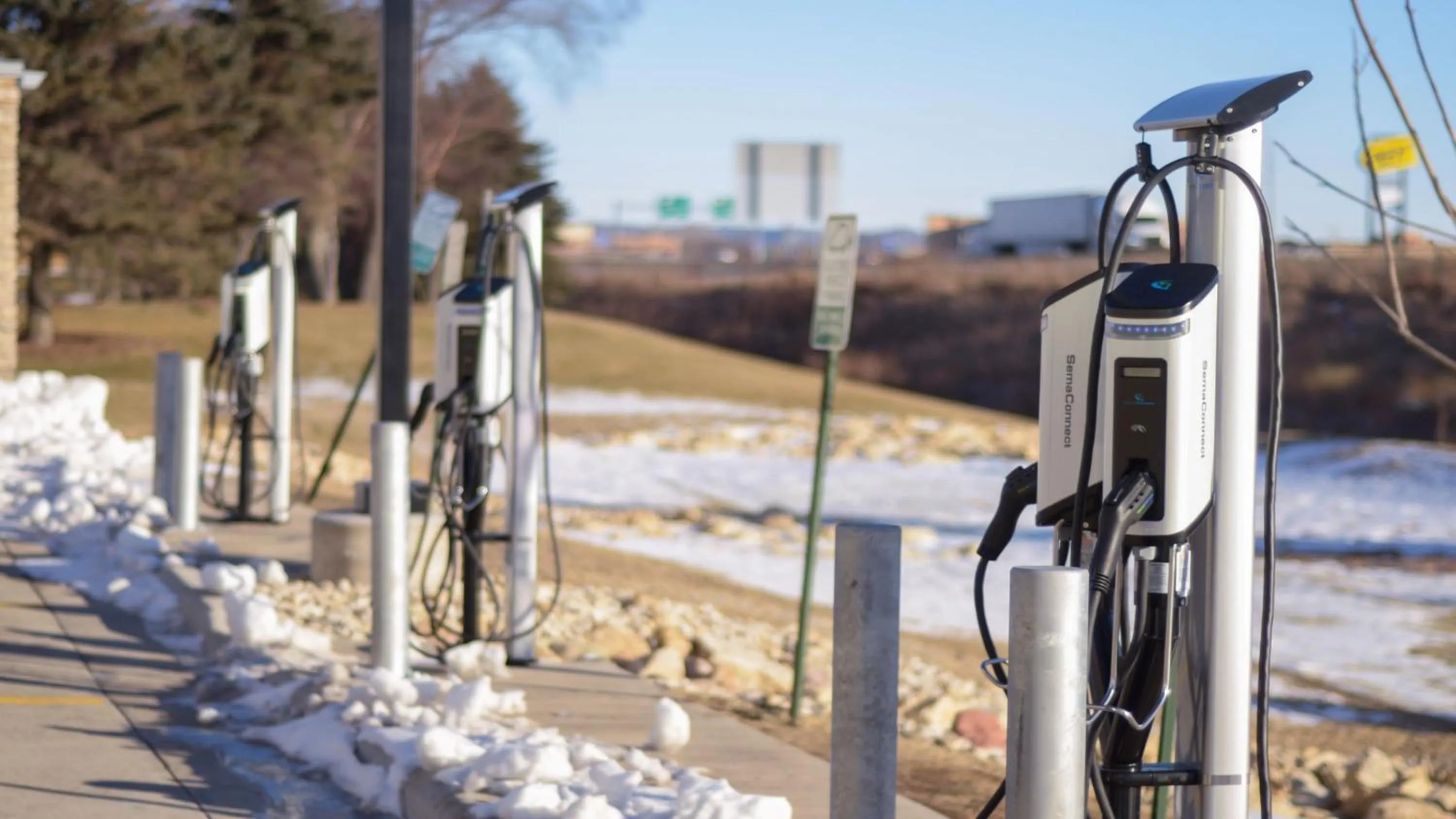 Parking in Holiday Inn Express & Suites Onalaska - La Crosse Area by IHG