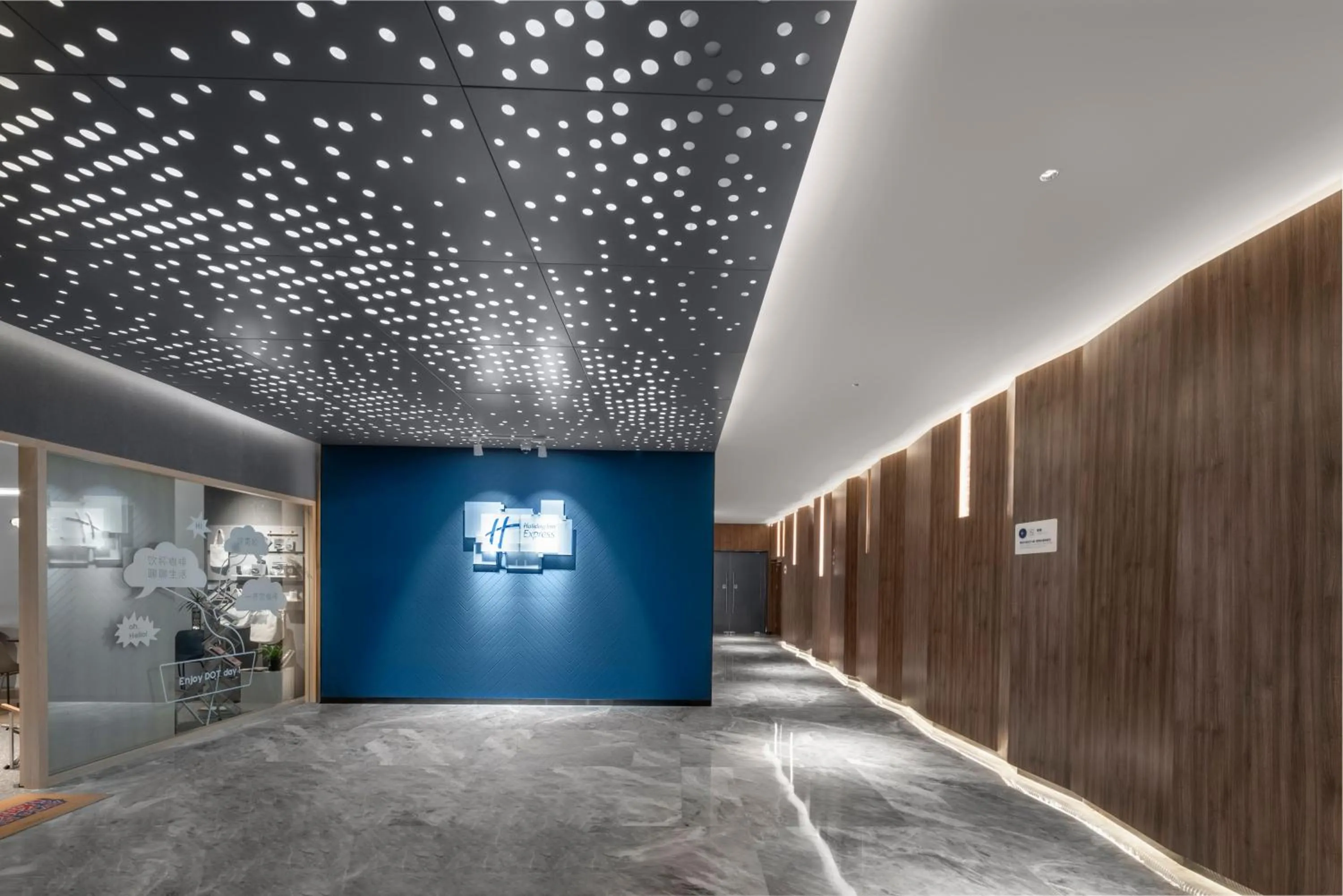 Property building in Holiday Inn Express Zhuhai Gongbei by IHG