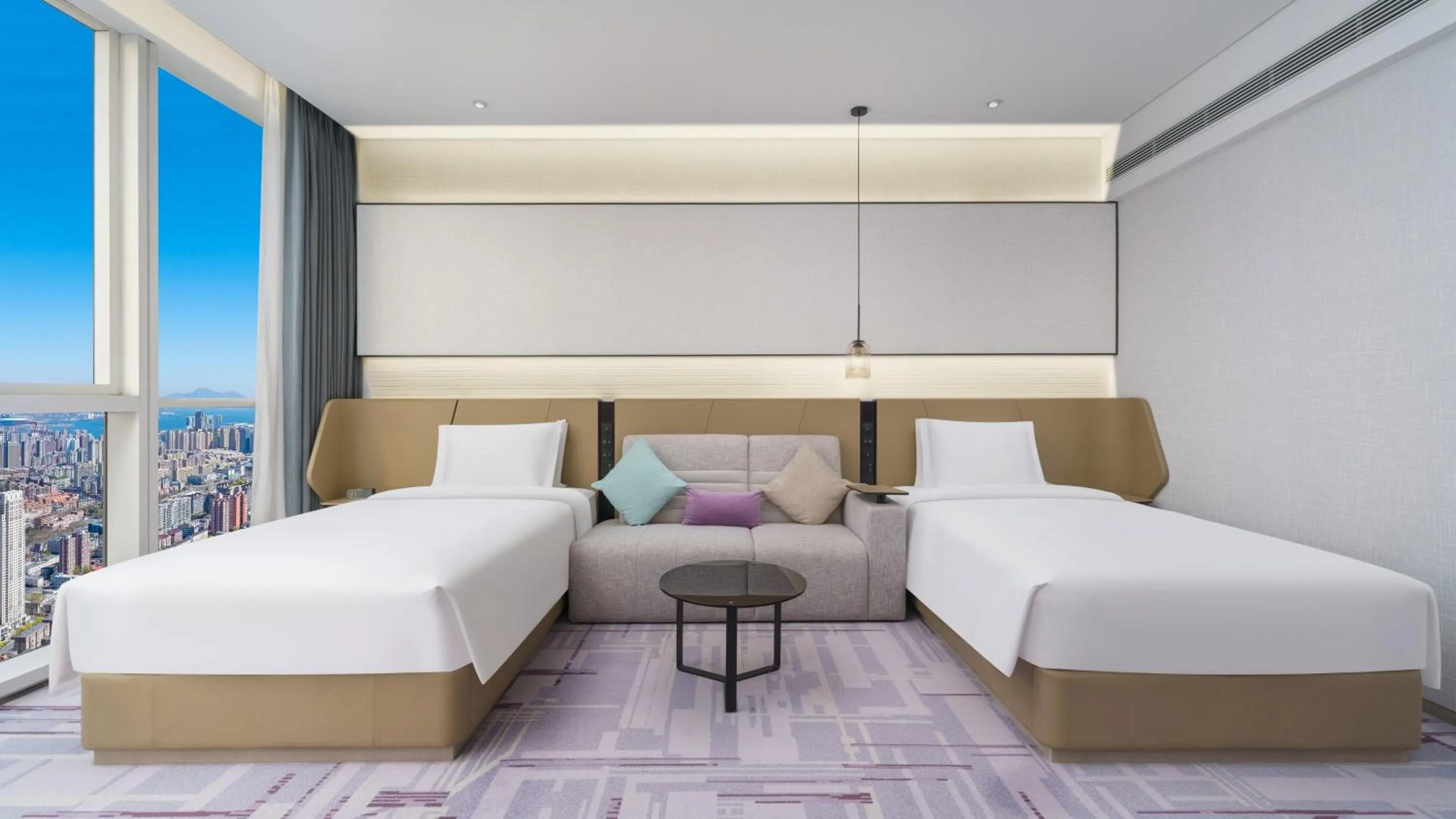 Photo of the whole room, Bed in Crowne Plaza Dalian Xinghai by IHG