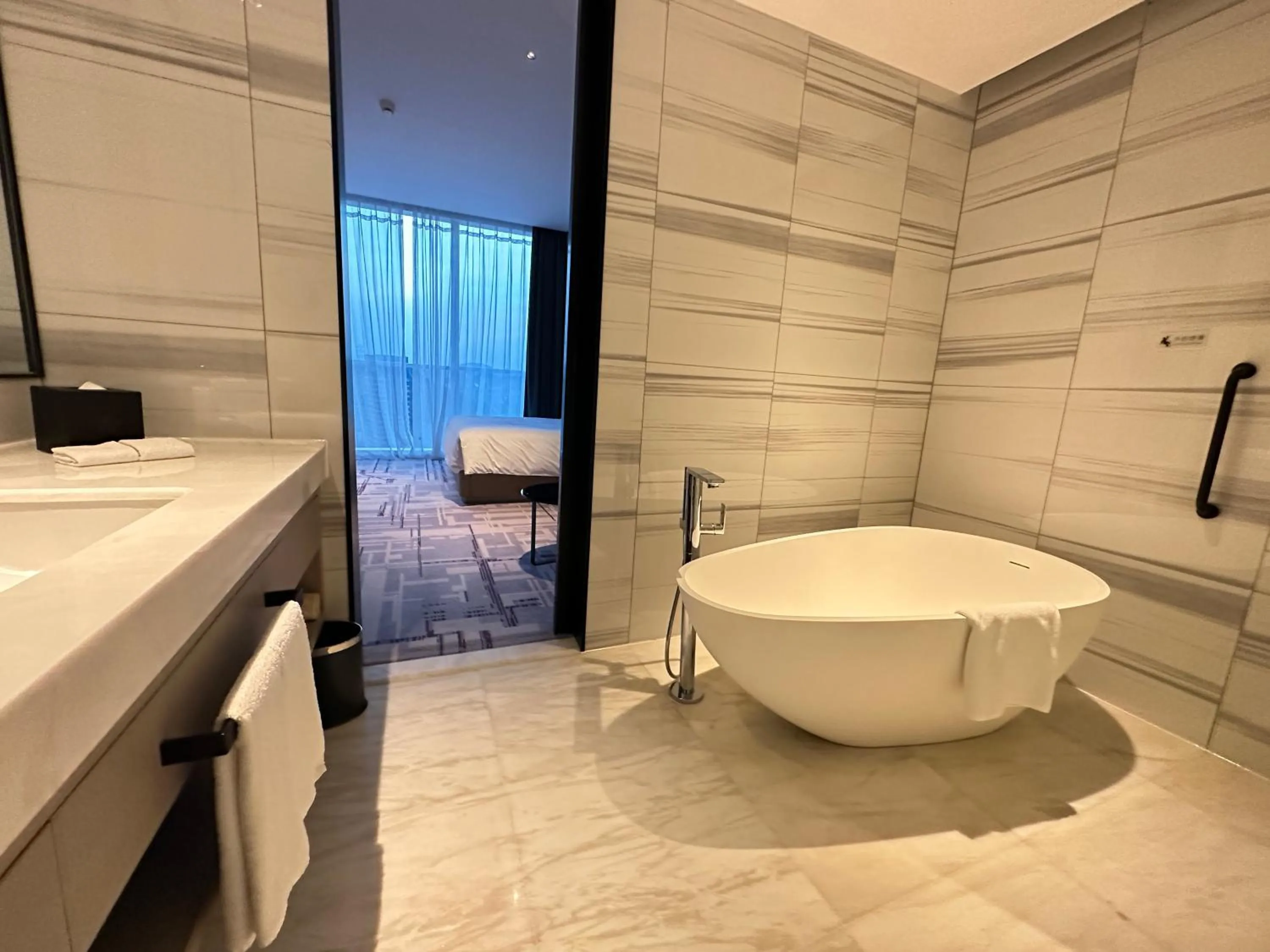 Crowne Plaza Dalian Xinghai by IHG