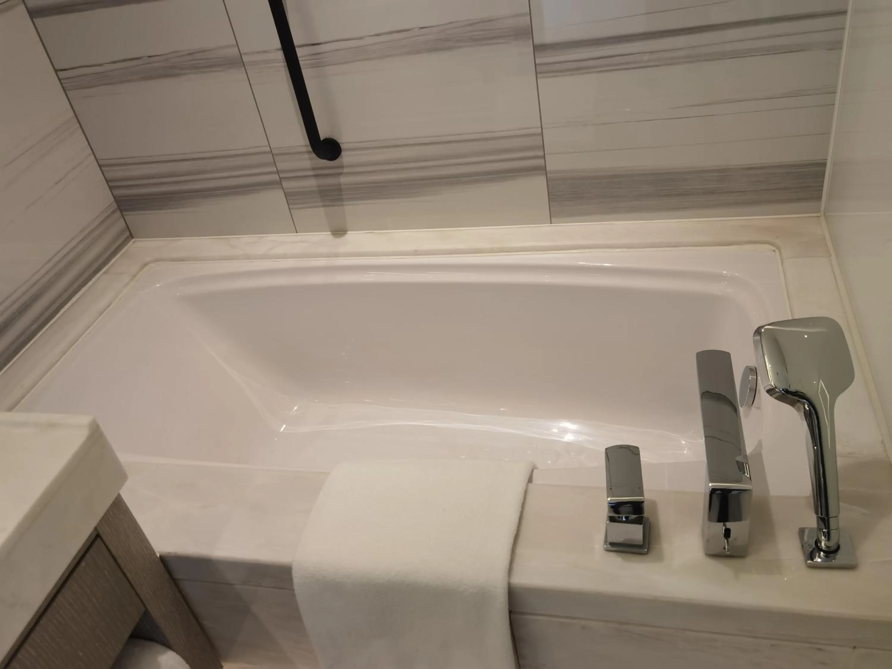 Crowne Plaza Dalian Xinghai by IHG