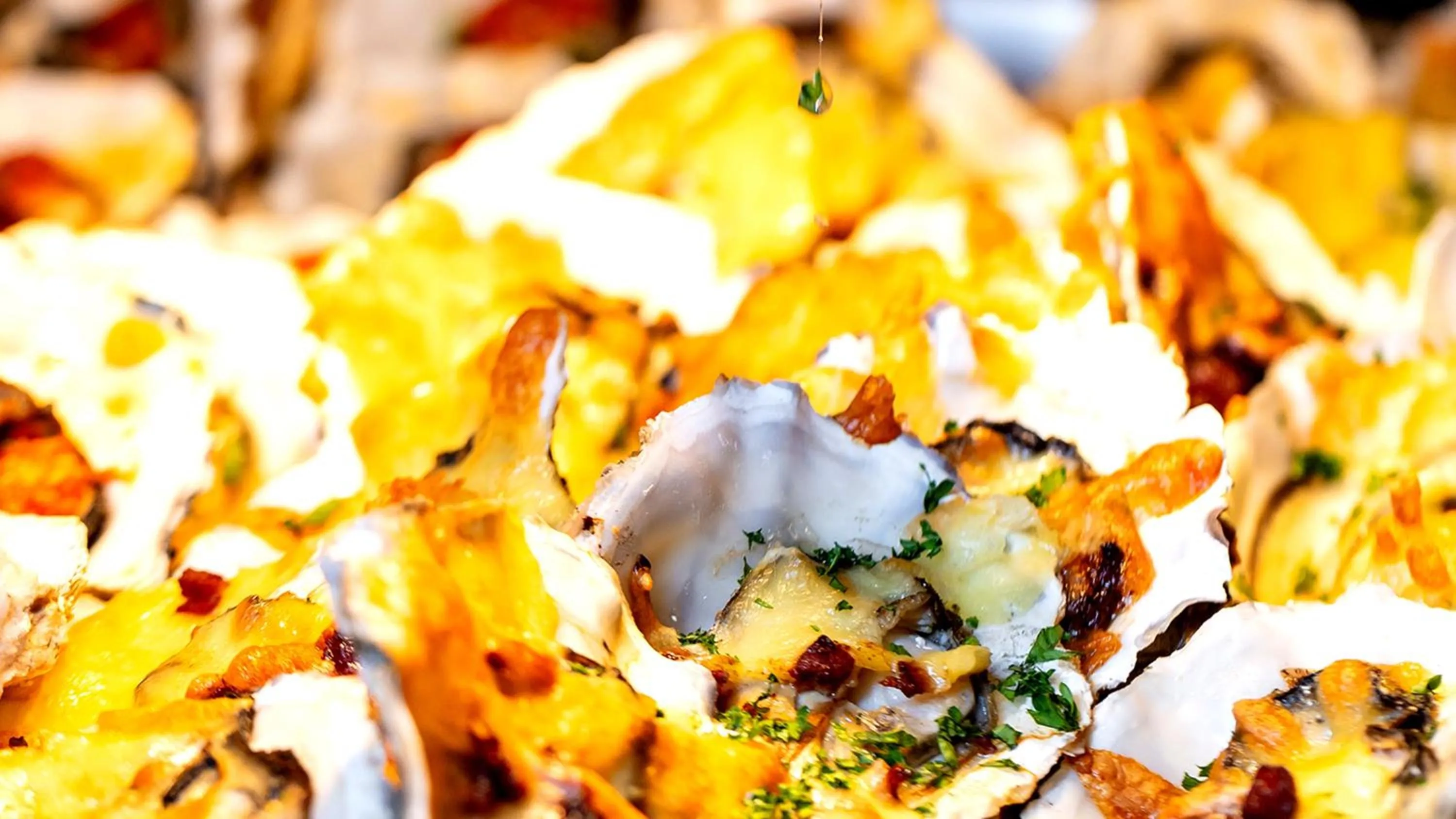 Restaurant/places to eat in Crowne Plaza Dalian Xinghai by IHG