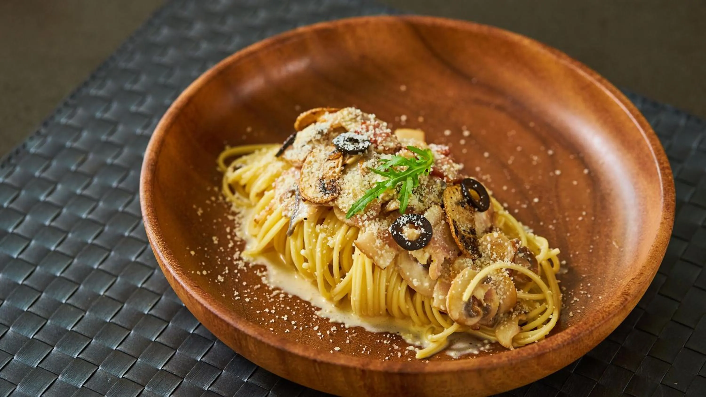 Restaurant/places to eat in Crowne Plaza Dalian Xinghai by IHG