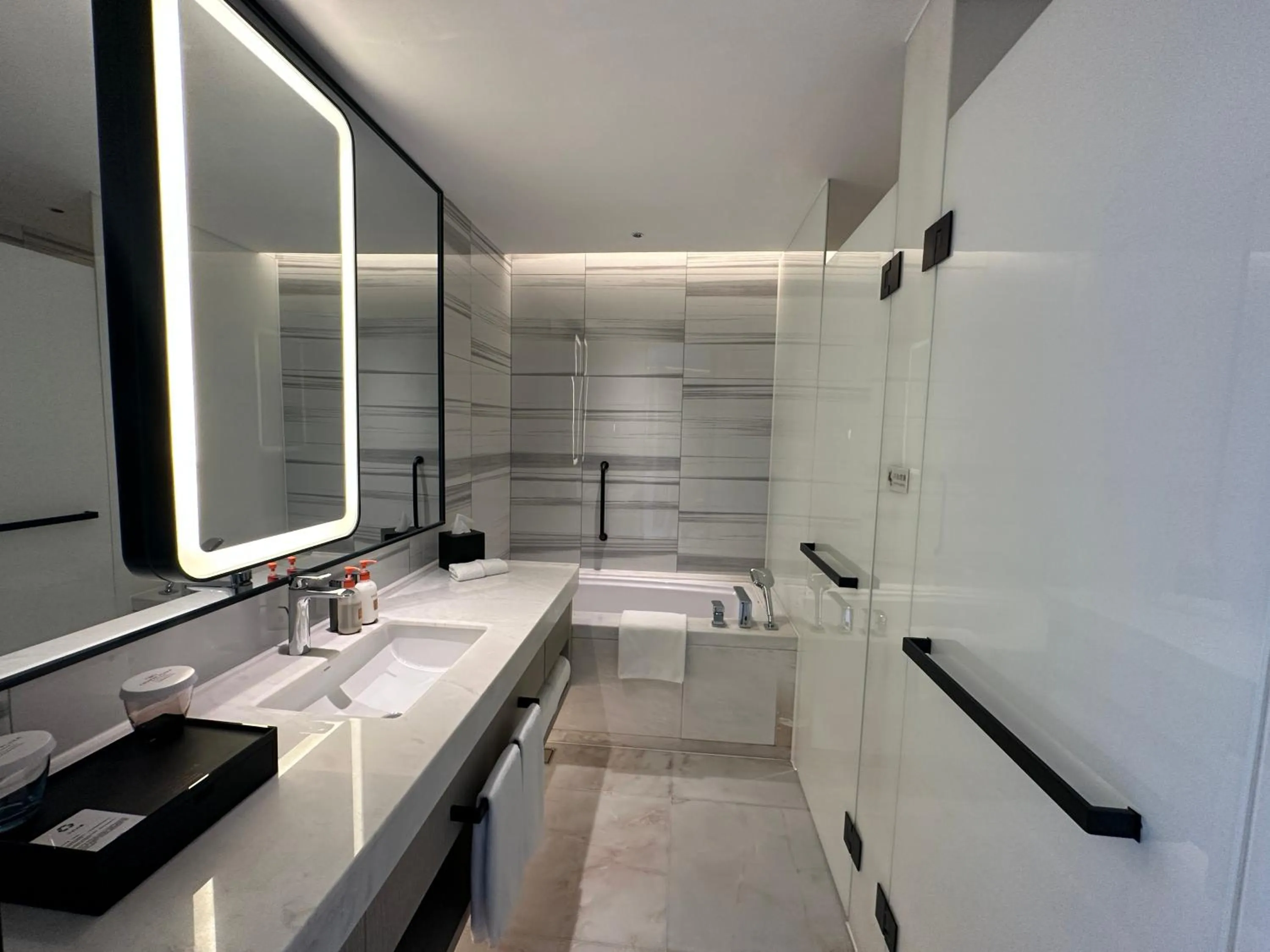 Crowne Plaza Dalian Xinghai by IHG