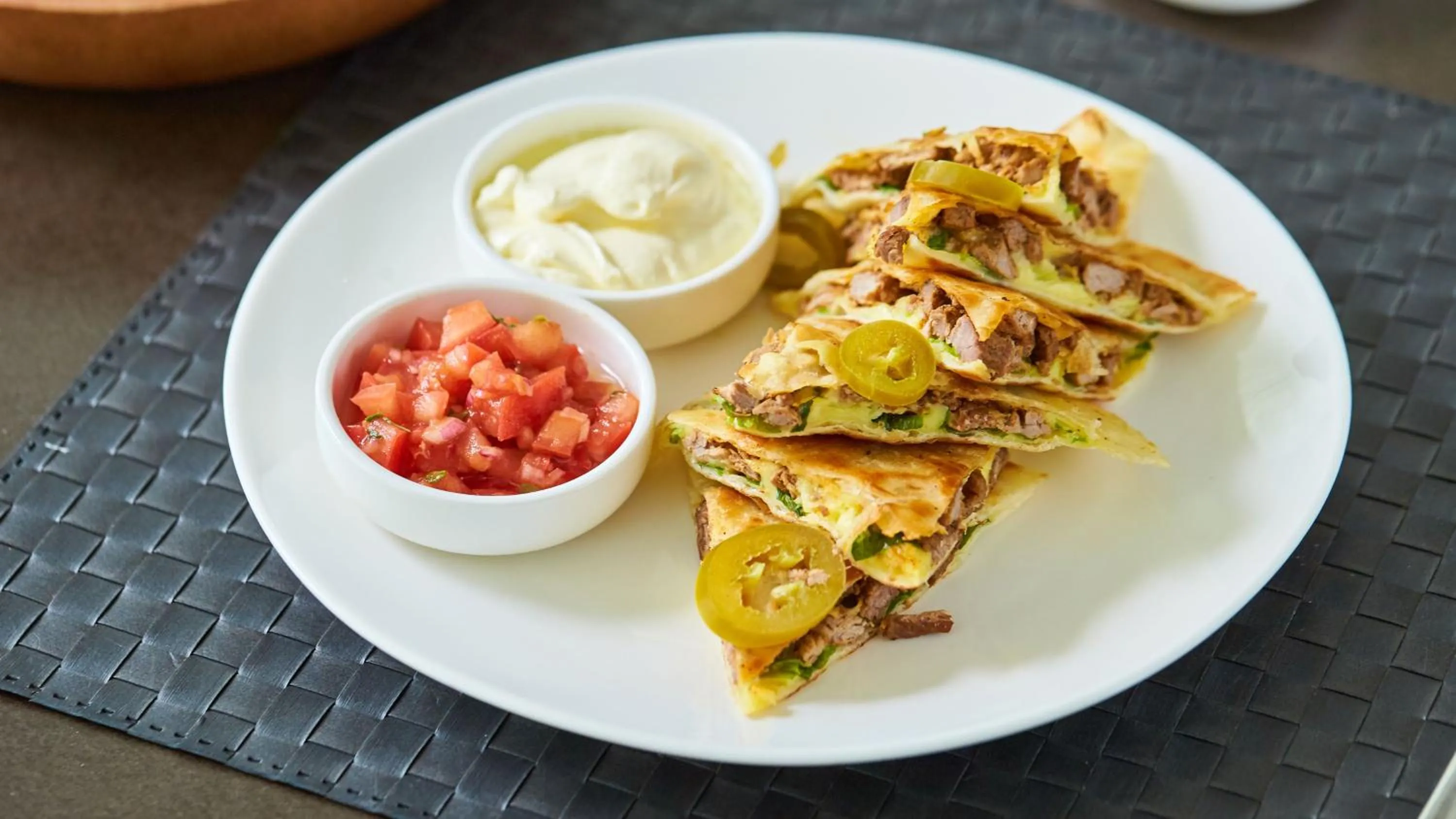 Restaurant/places to eat in Crowne Plaza Dalian Xinghai by IHG