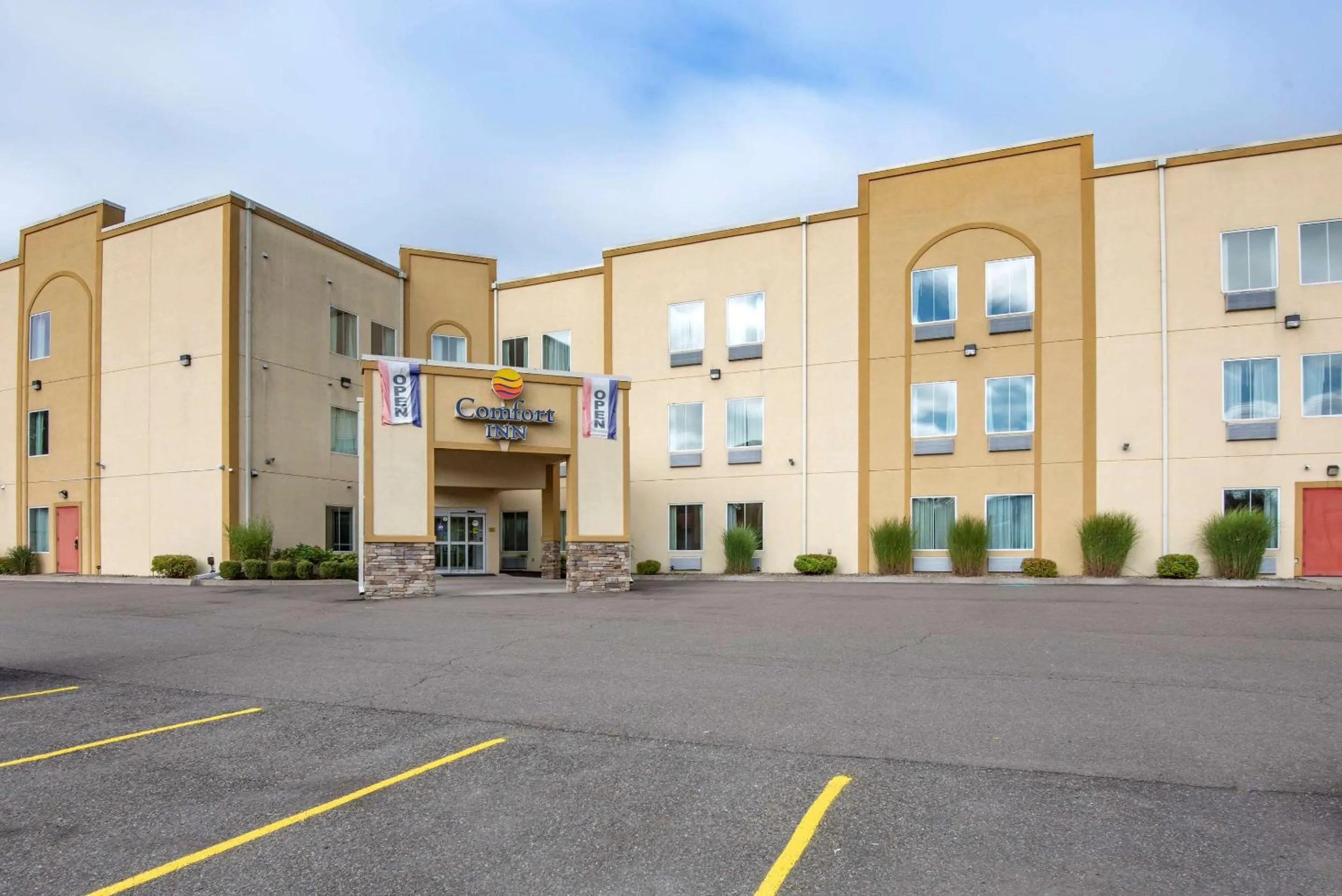 Property building in Comfort Inn Apalachin - Binghamton W Route 17