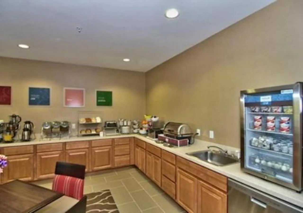 Coffee/tea facilities in Comfort Inn Apalachin - Binghamton W Route 17