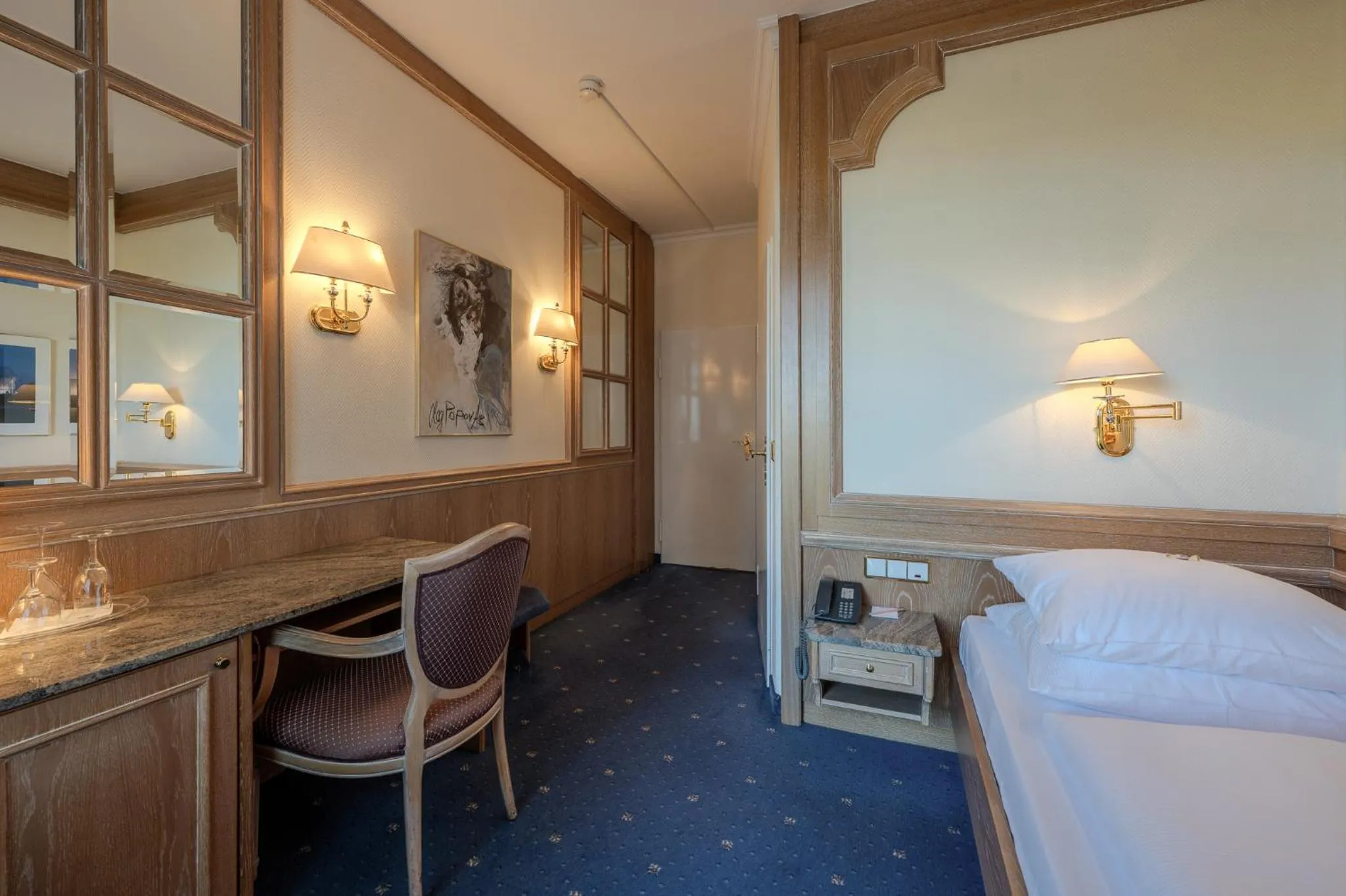 Photo of the whole room, Bed in Ringhotel Seehof