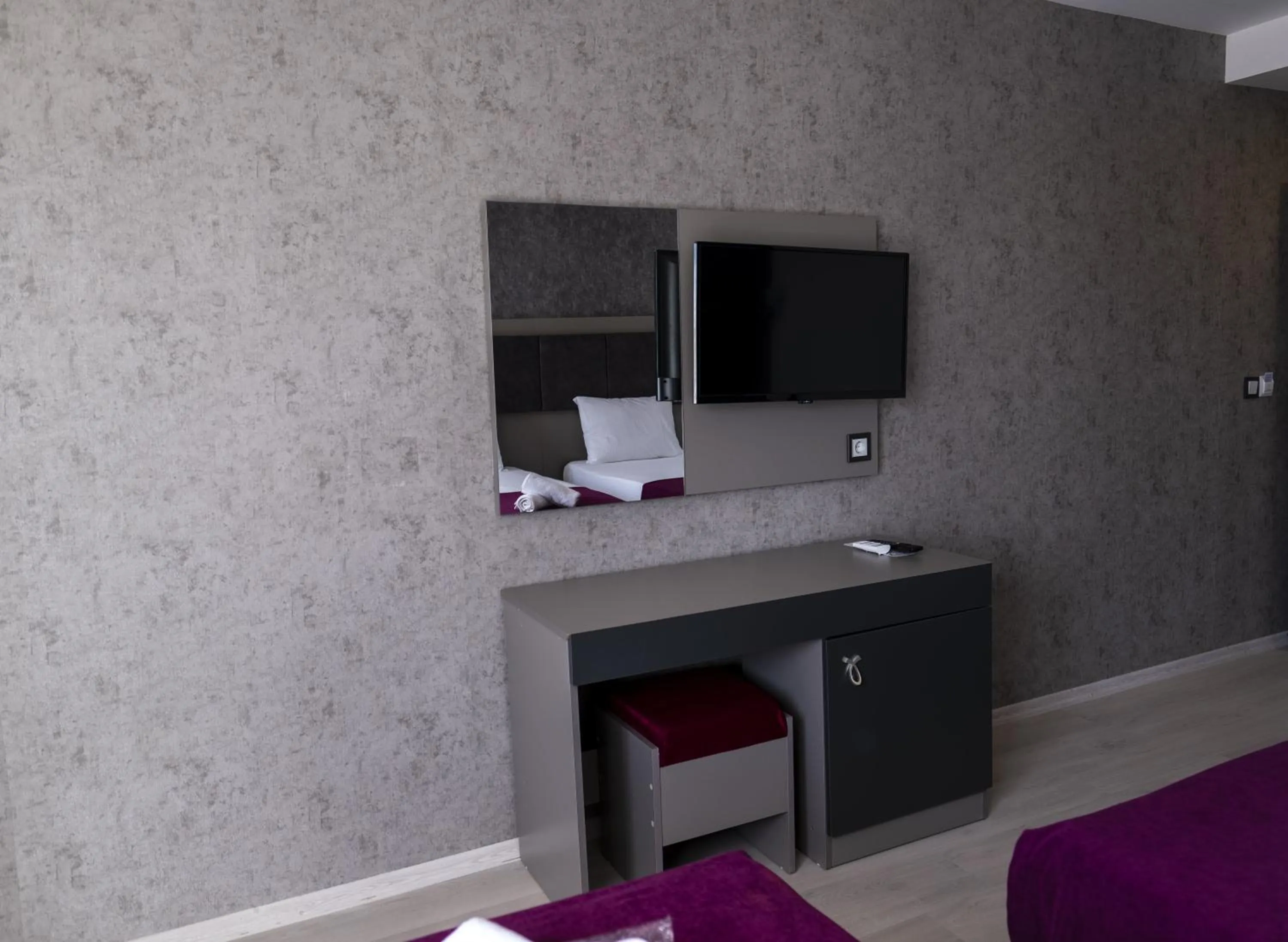 TV and multimedia, Bed in TAMARA Business Otel