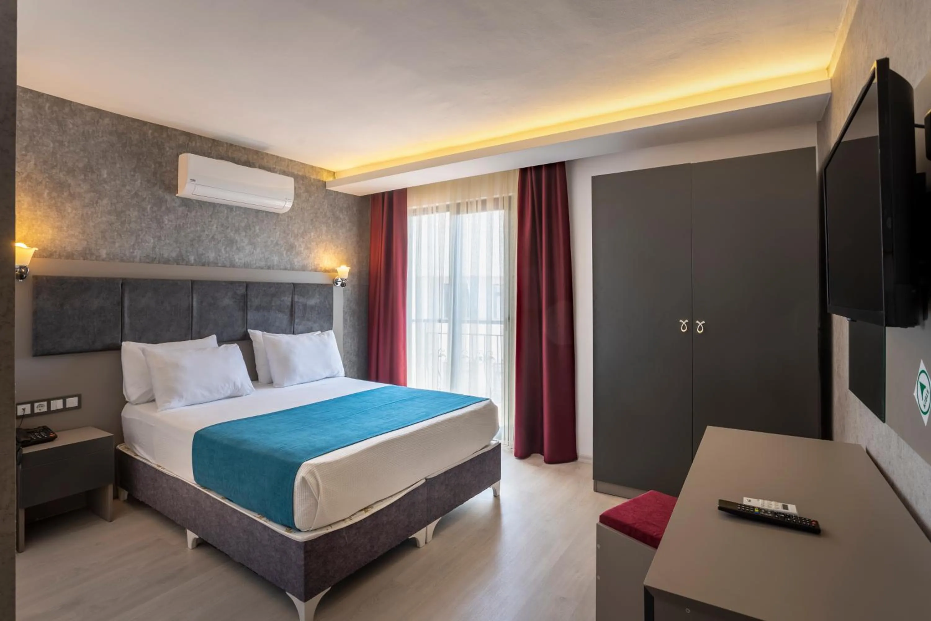 Photo of the whole room, Bed in TAMARA Business Otel
