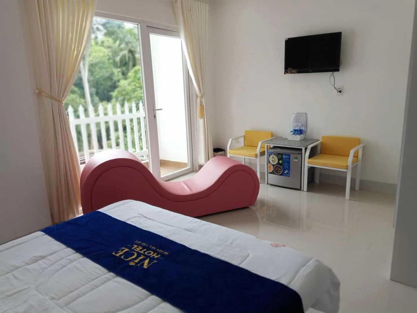 Bed in Nice Hotel Buôn Ma Thuột