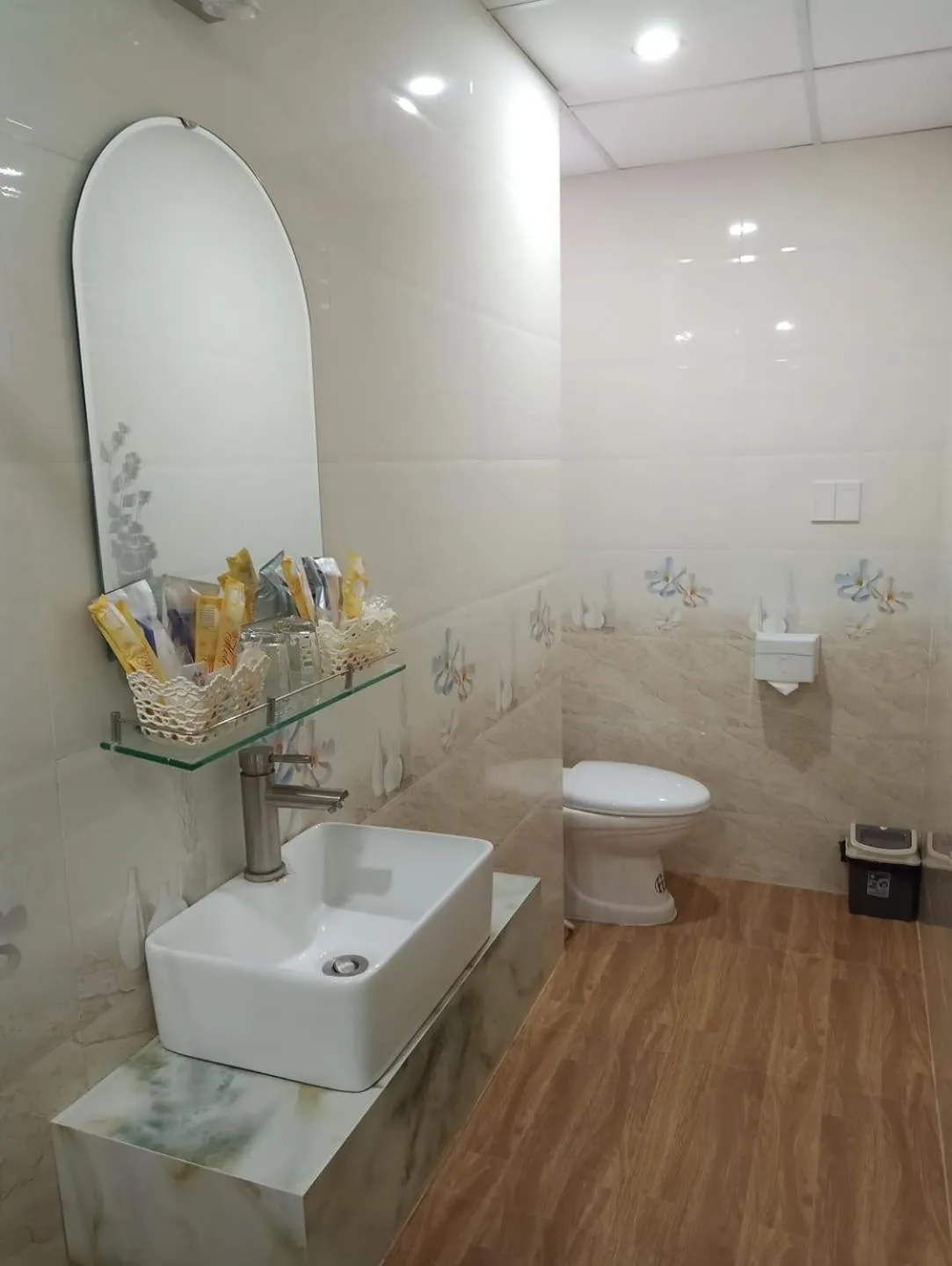 Bathroom in Nice Hotel Buôn Ma Thuột