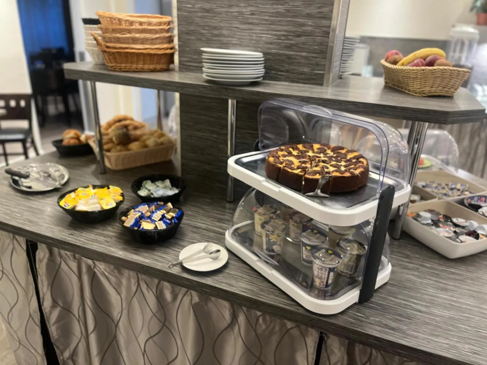 Buffet breakfast in Hotel Kiez Pension Berlin