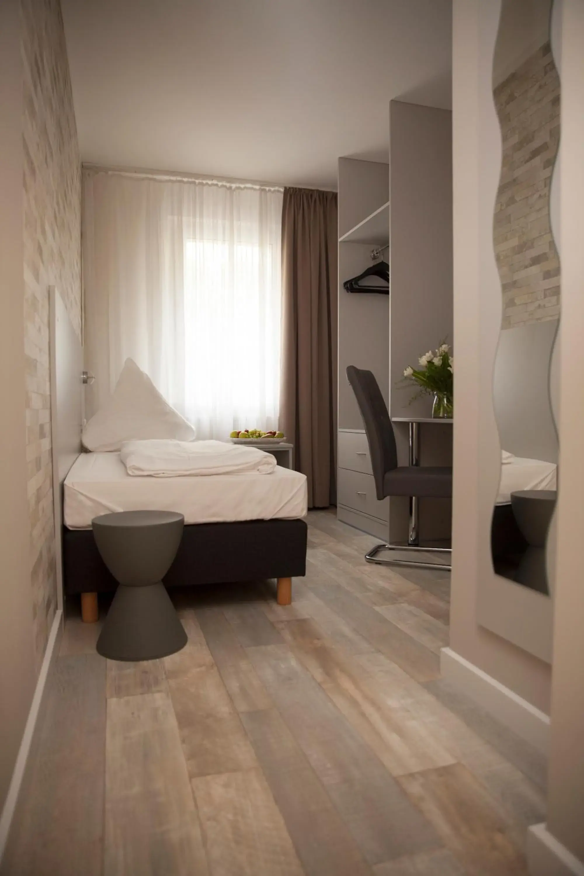 Single Room in Hotel Kiez Pension Berlin Single Room in Hotel Kiez Pension Berlin