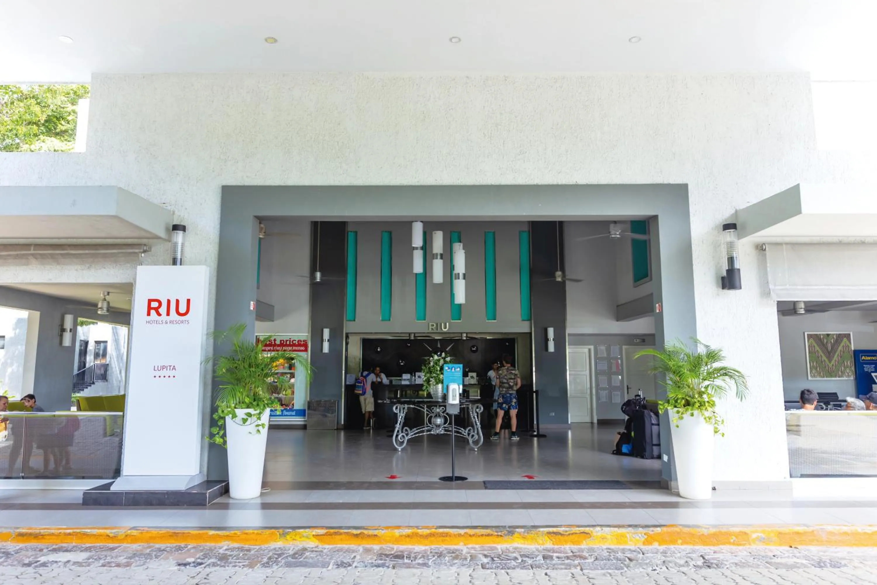 Facade/entrance in Riu Lupita - All Inclusive
