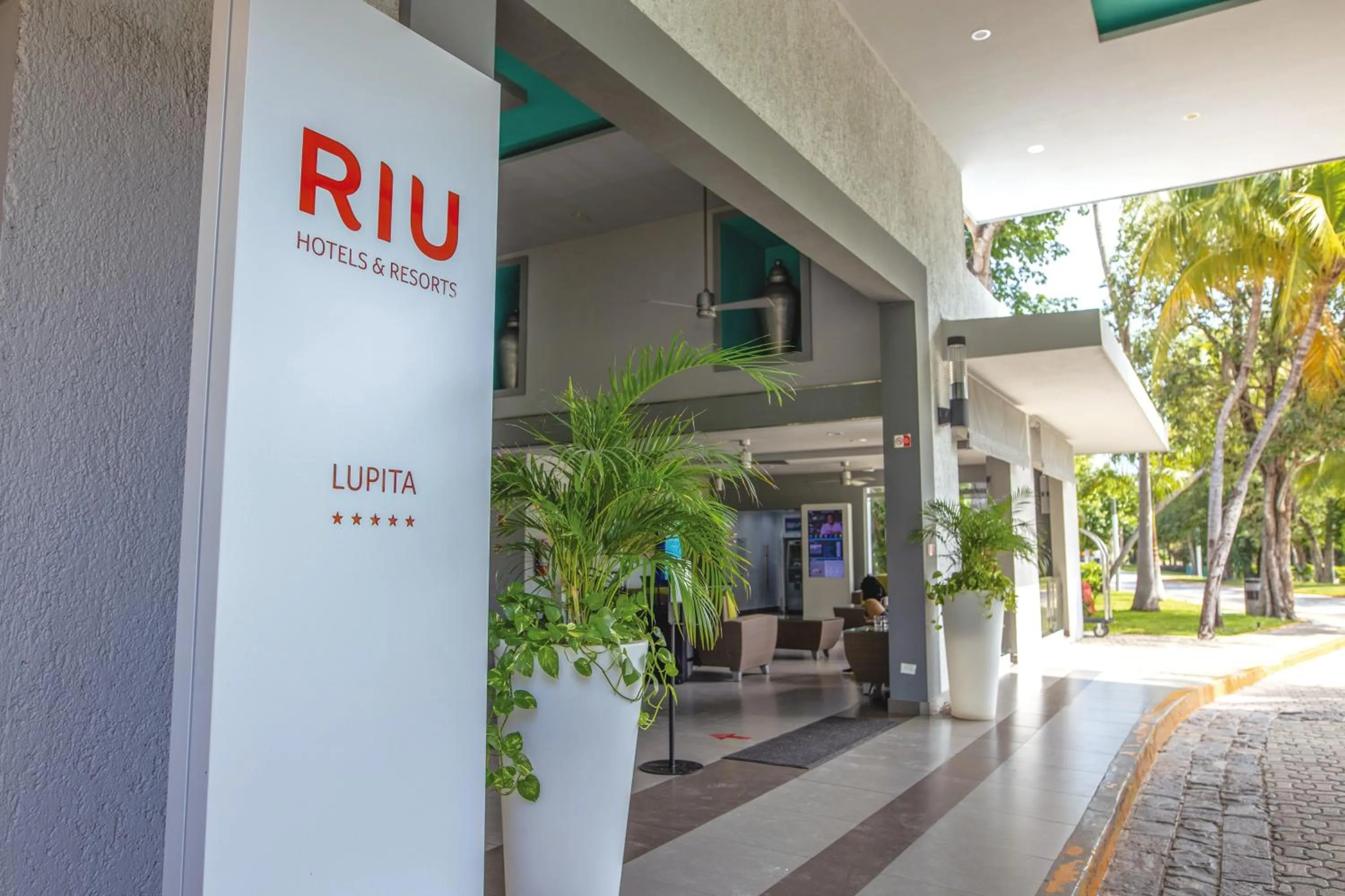 Lobby or reception in Riu Lupita - All Inclusive
