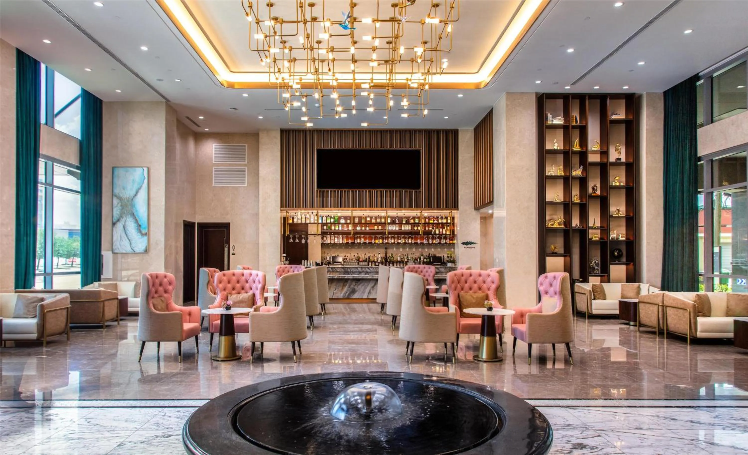 Lobby or reception in Blossom Hotel Houston, Curio Collection by Hilton