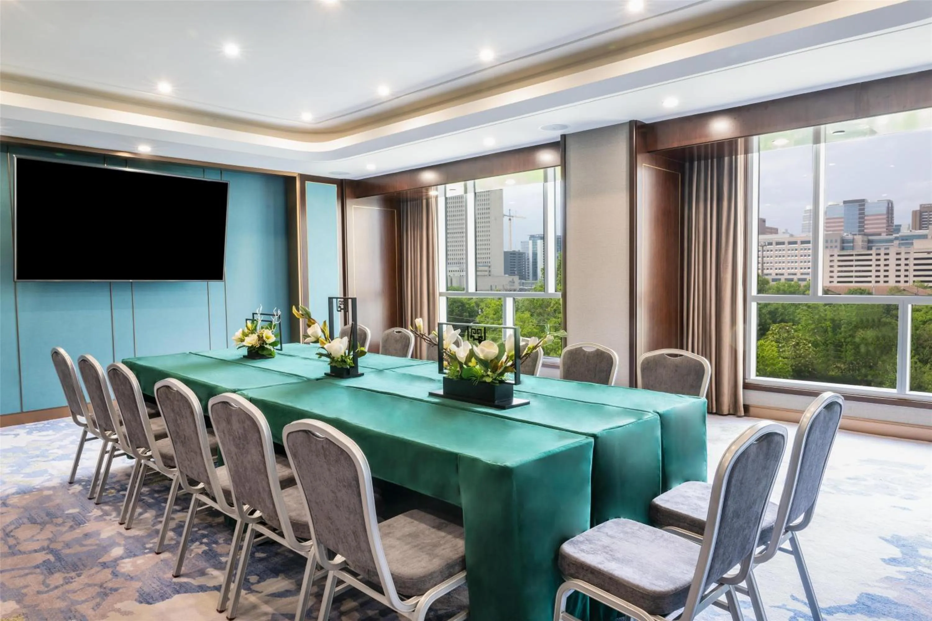 Meeting/conference room in Blossom Hotel Houston, Curio Collection by Hilton
