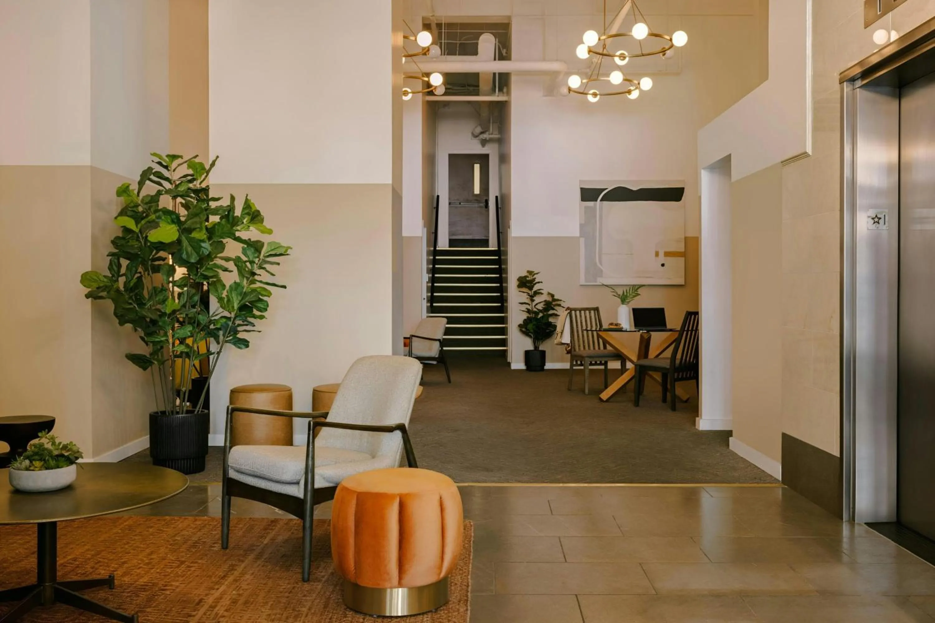 Lobby or reception in Sonder by Marriott Bonvoy Gabriel Richard Apartments Downtown