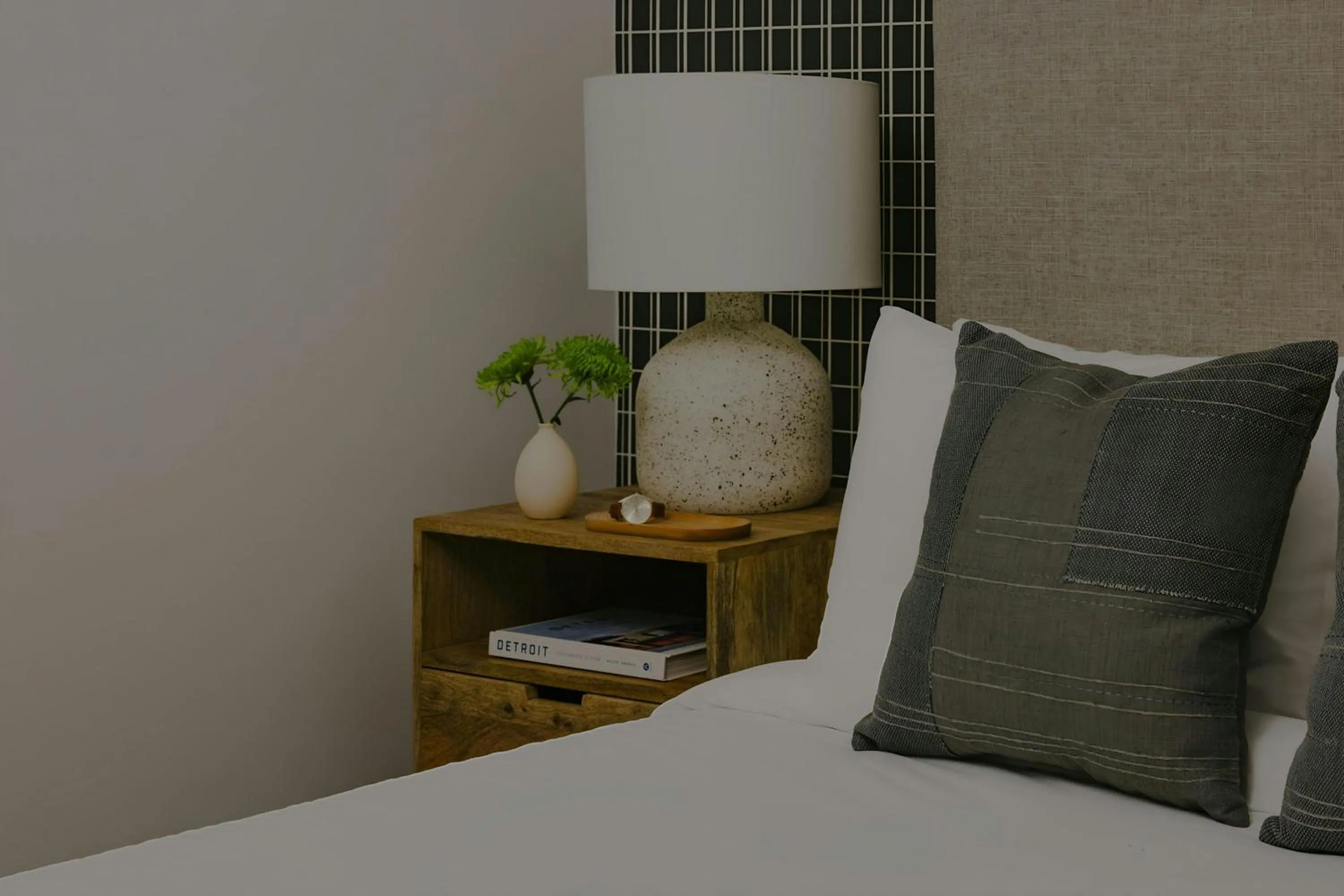 Bedroom, Bed in Sonder by Marriott Bonvoy Gabriel Richard Apartments Downtown