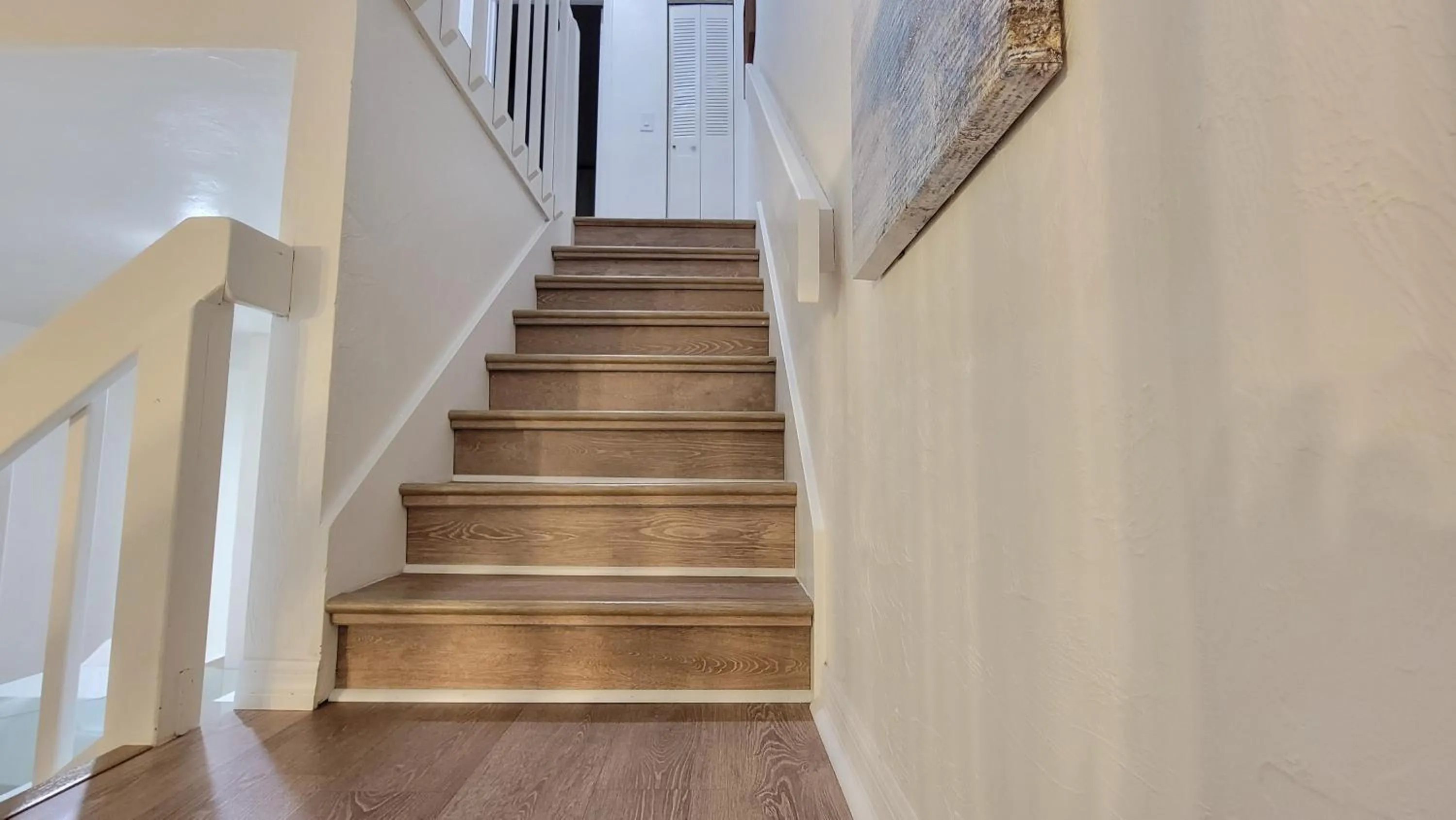 Facade/entrance in Comfortable Townhome 2BR 1-5BA - Near UF & Shopping Dining