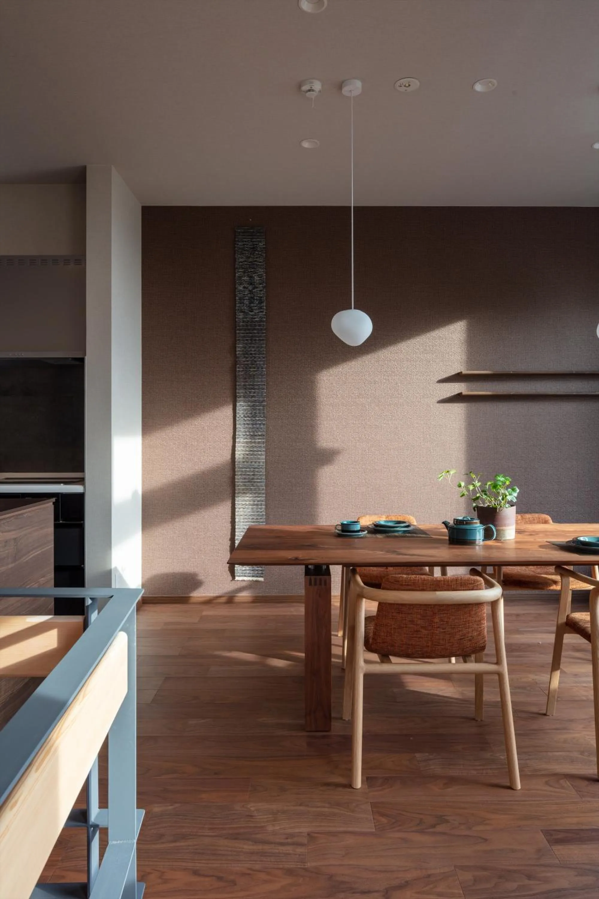 Dining area in MOKUREN