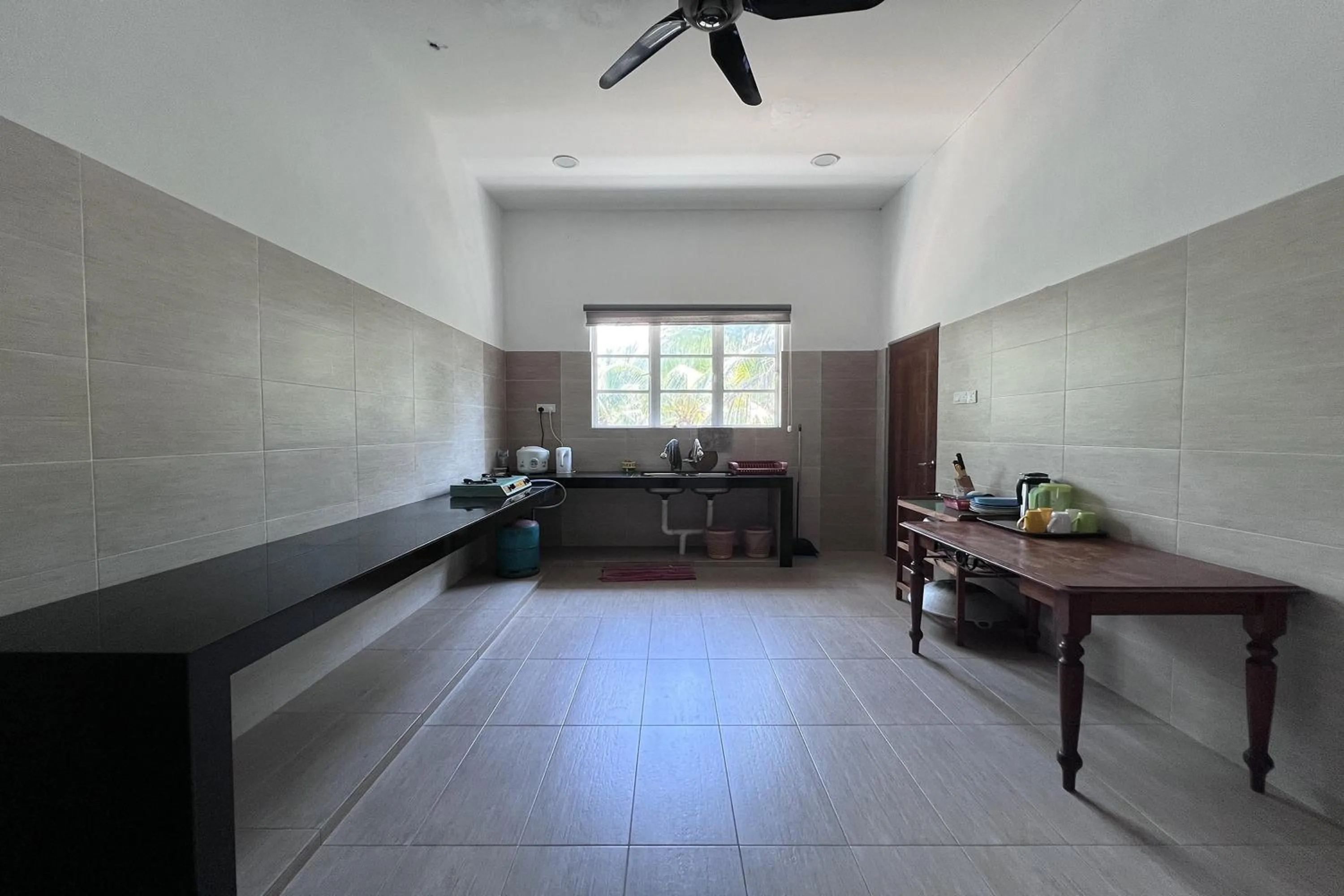 kitchen in Saujana Villa Cherok Paloh, Kuantan Beach