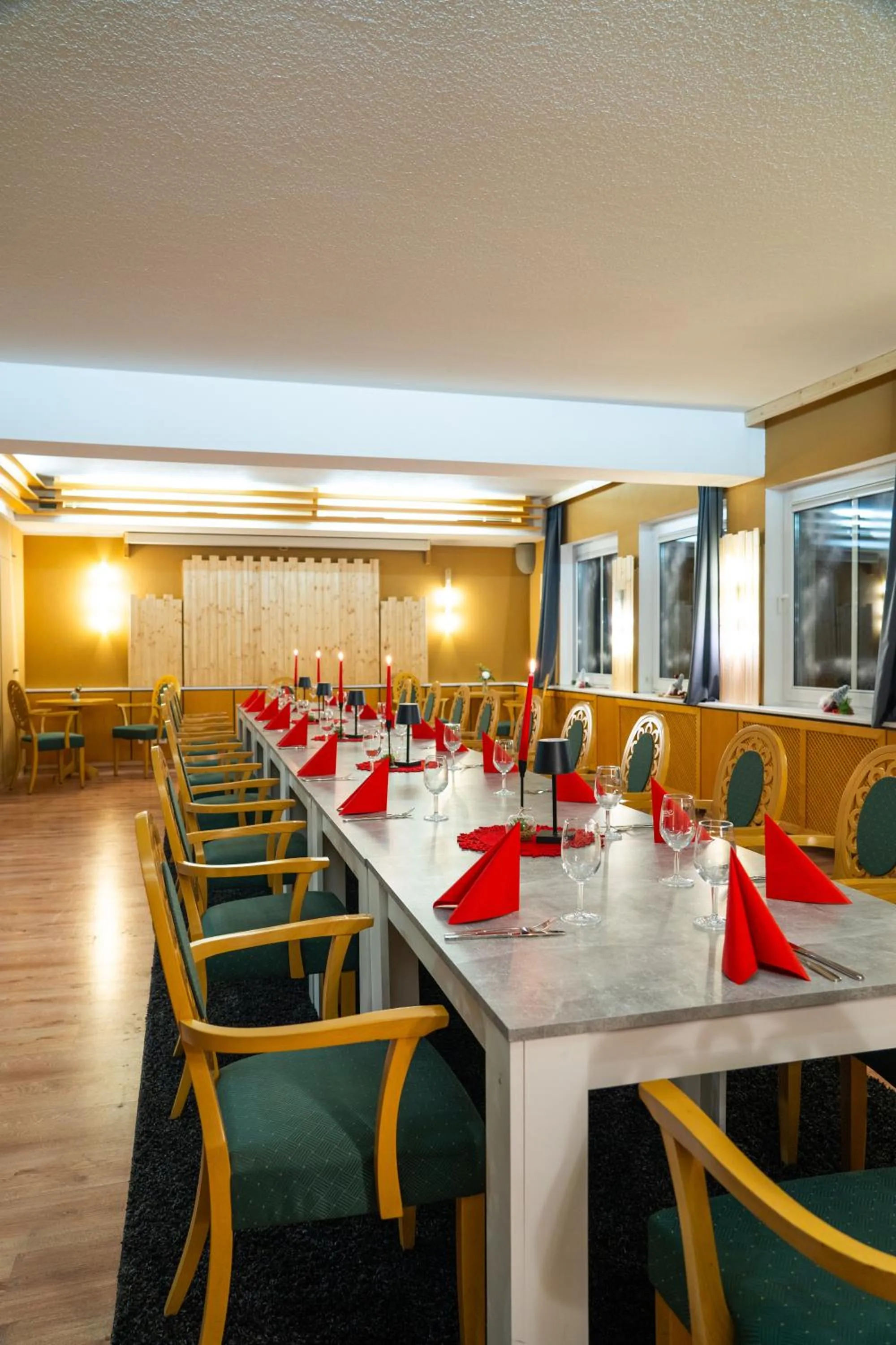 Restaurant/places to eat in Berghotel Drei Brüder Höhe