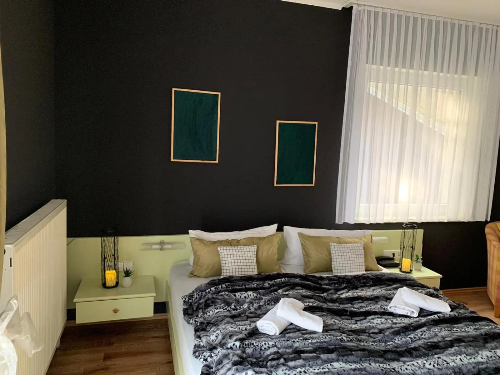 Bedroom, Bed in Berghotel Drei Brüder Höhe