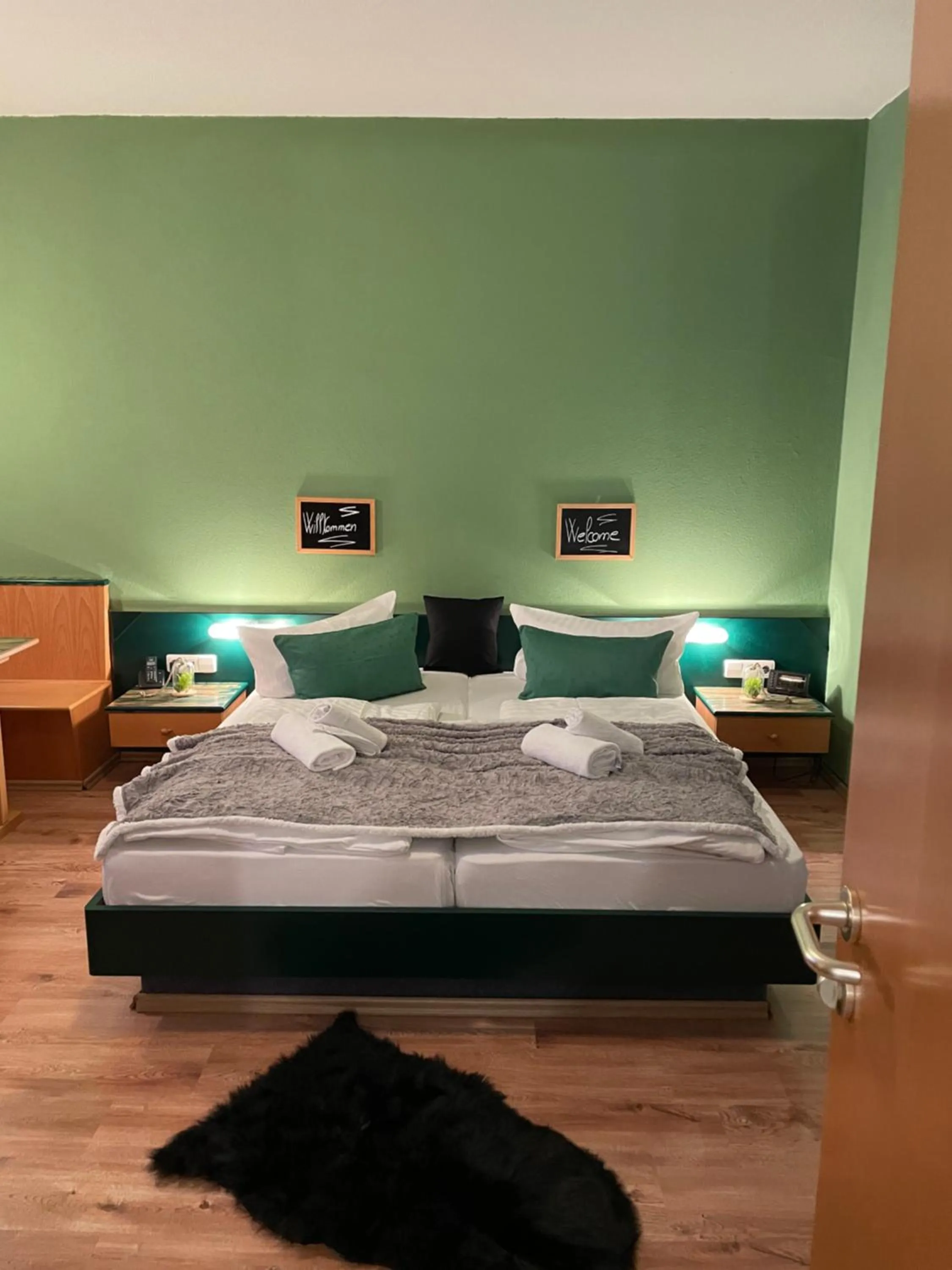 Bedroom, Bed in Berghotel Drei Brüder Höhe