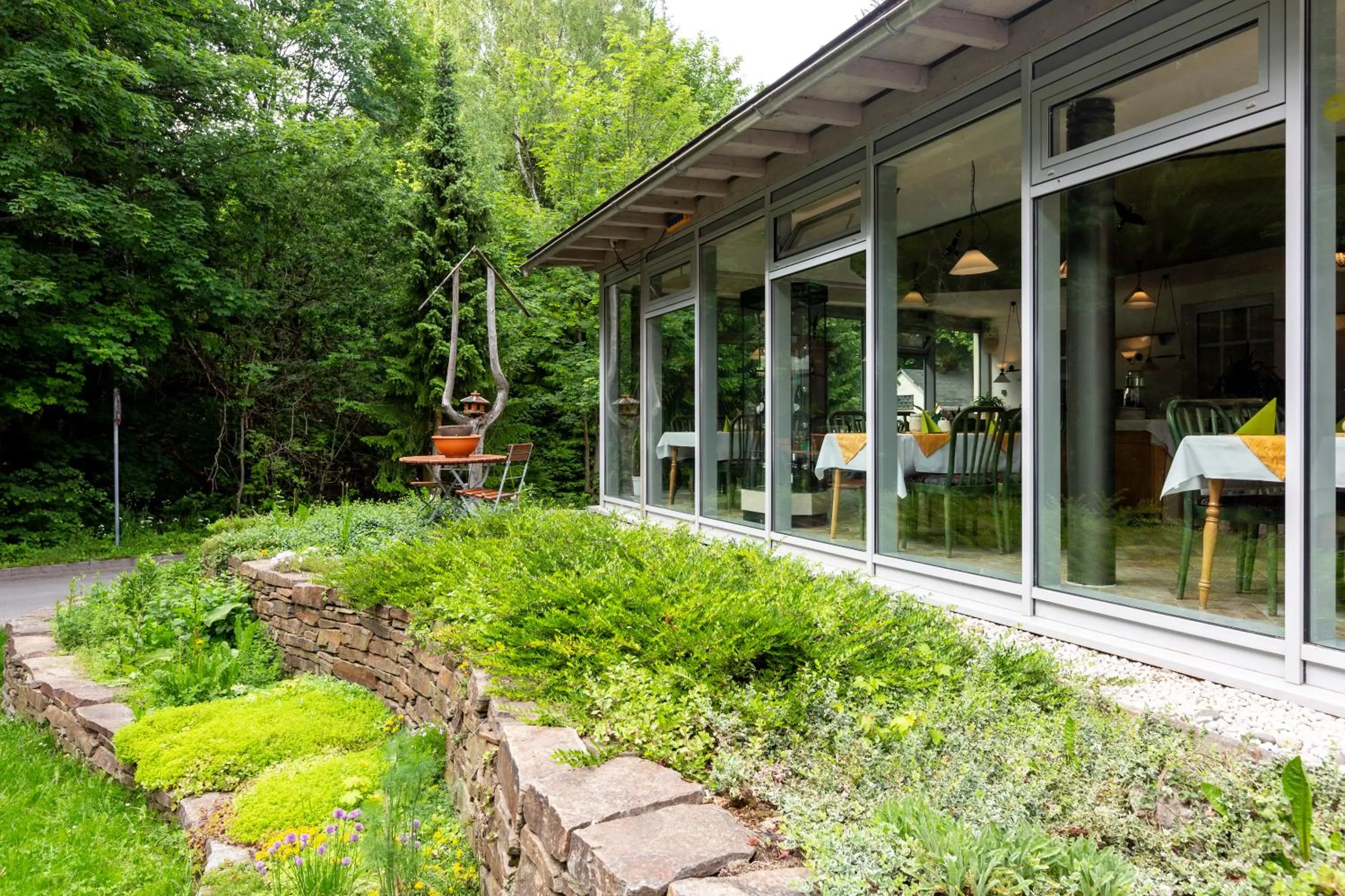 Garden in Berghotel Drei Brüder Höhe