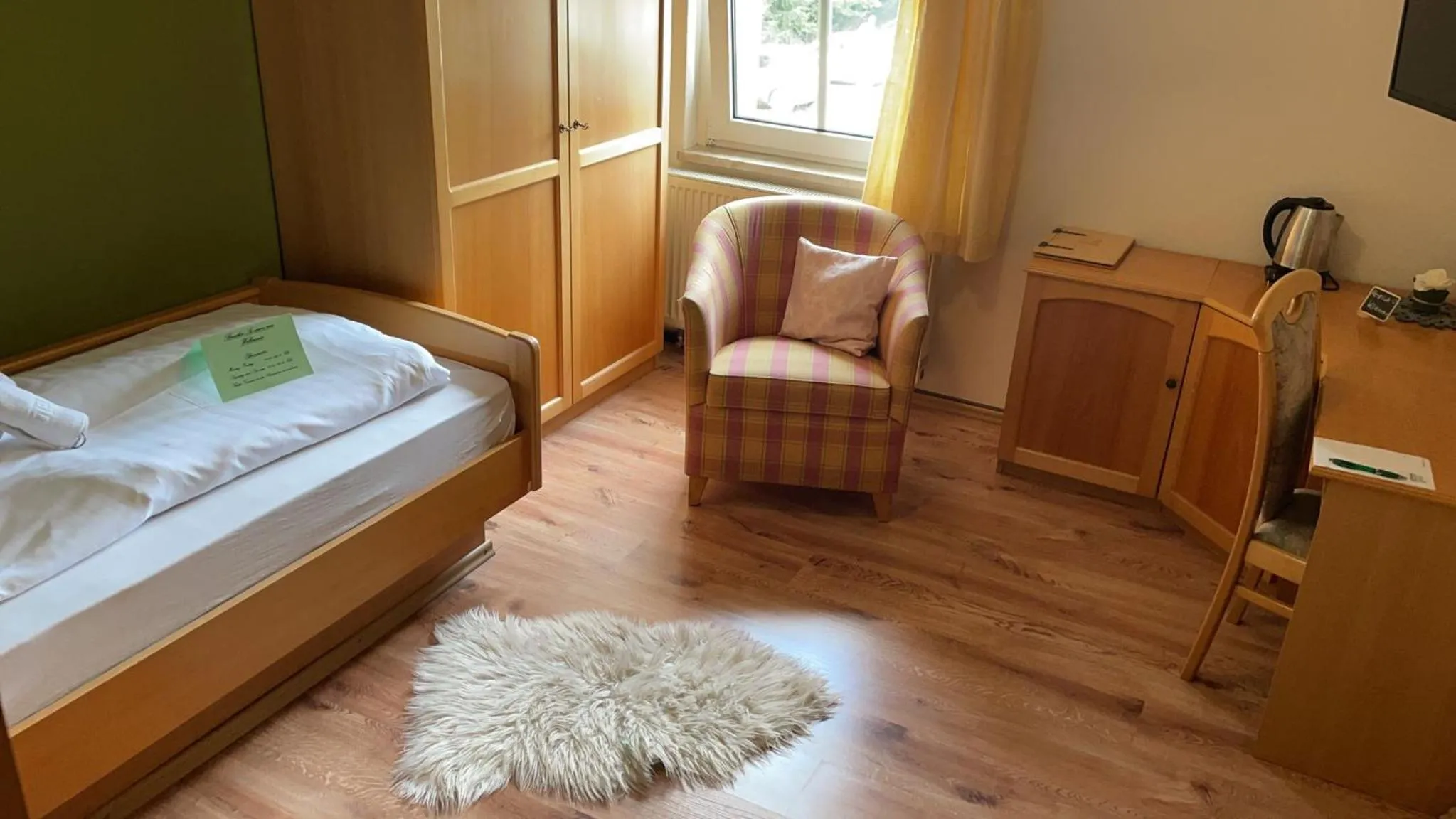 Bedroom, Bed in Berghotel Drei Brüder Höhe