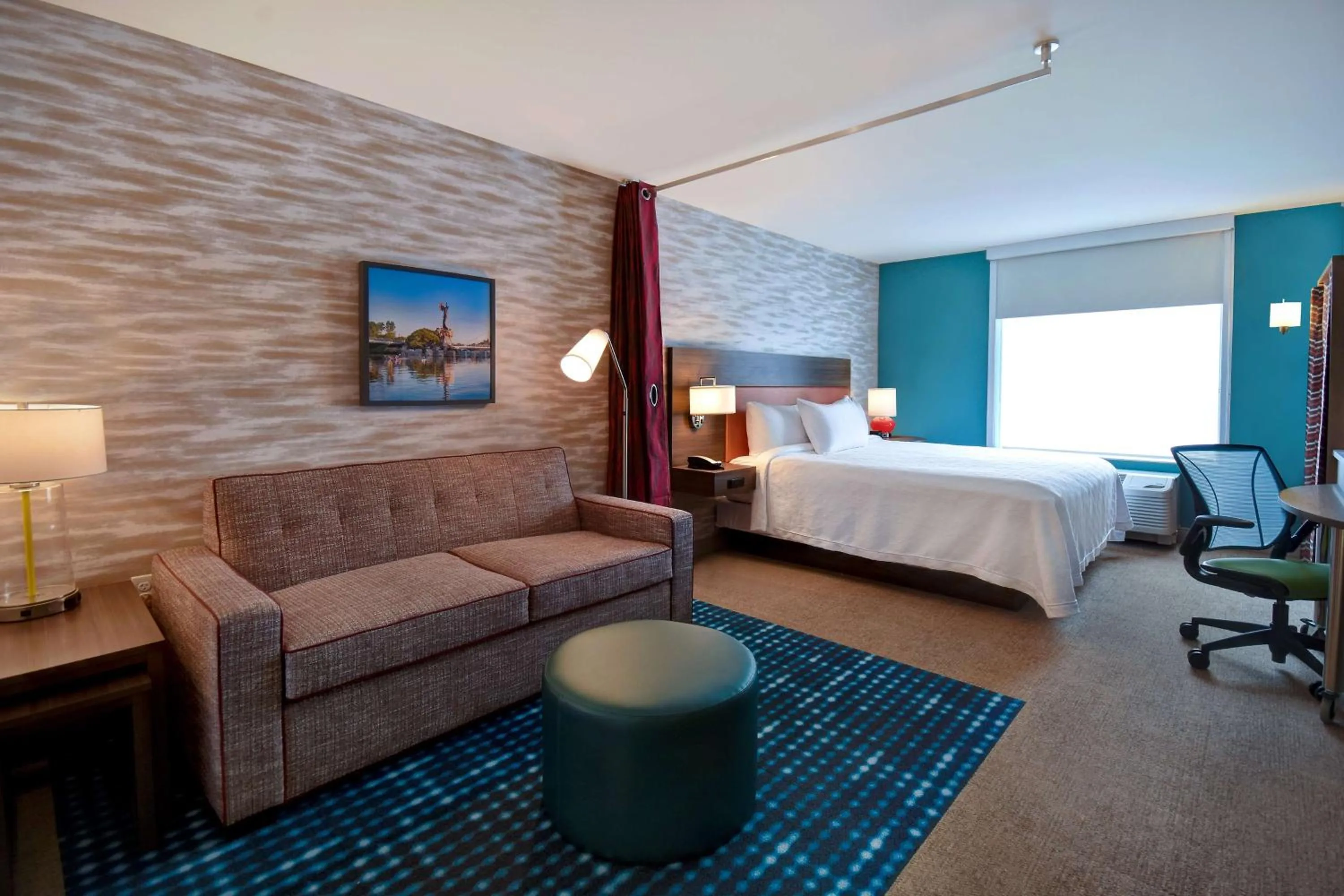 Living room, Bed in Home2 Suites Wichita Downtown Delano, Ks