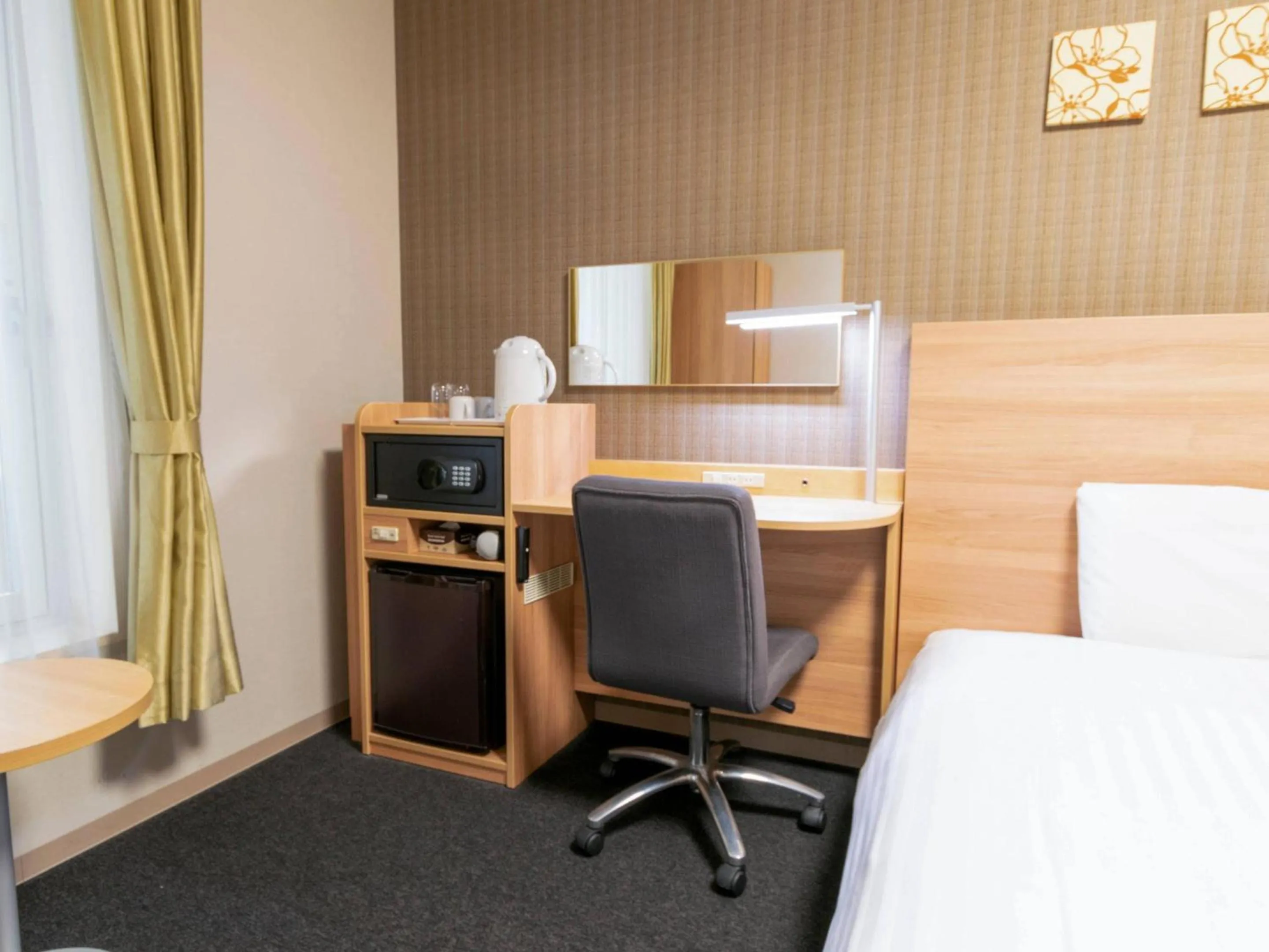 Bedroom in Comfort Hotel Osaka Shinsaibashi