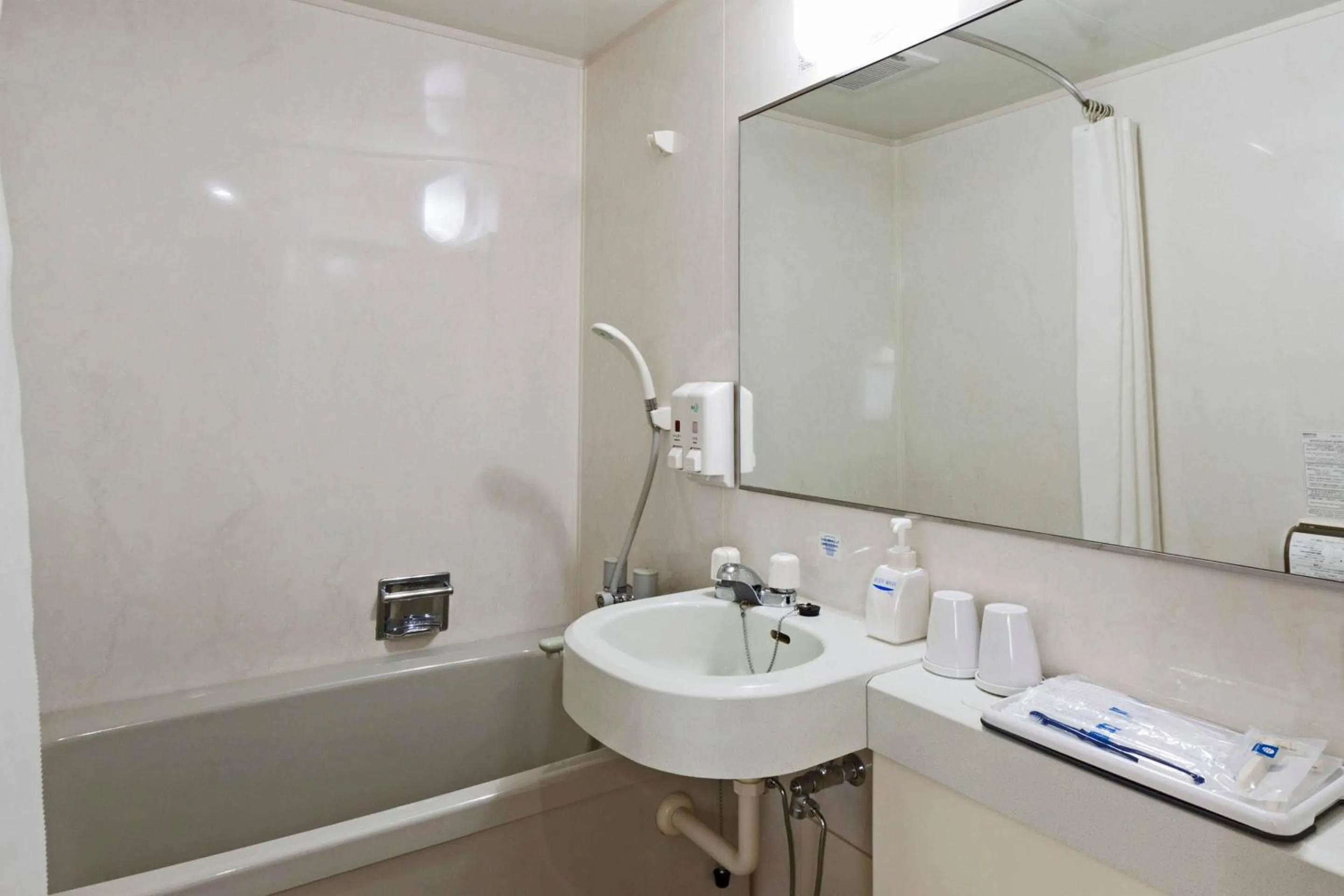 Bedroom in Comfort Hotel Osaka Shinsaibashi