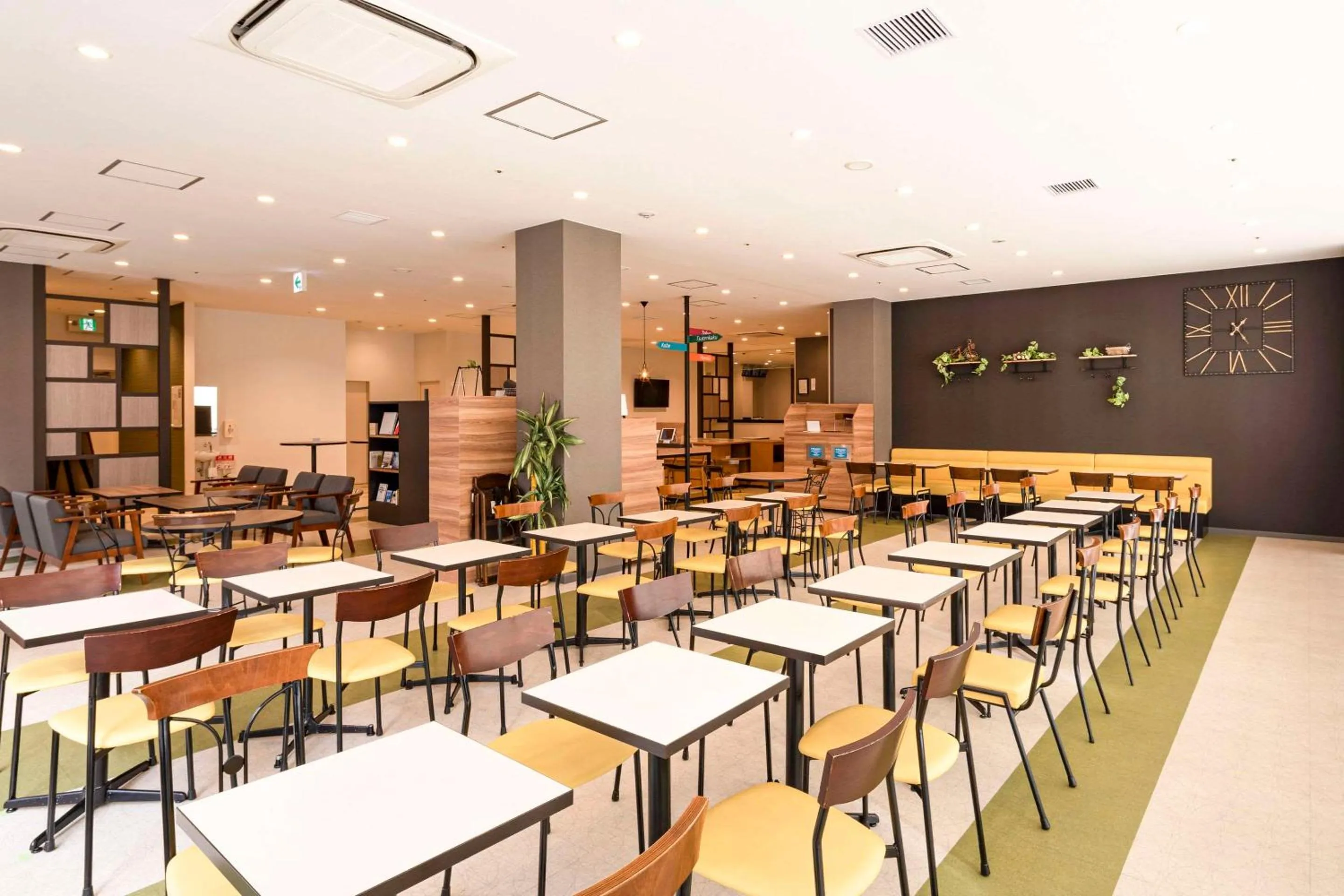 Restaurant/places to eat in Comfort Hotel Osaka Shinsaibashi