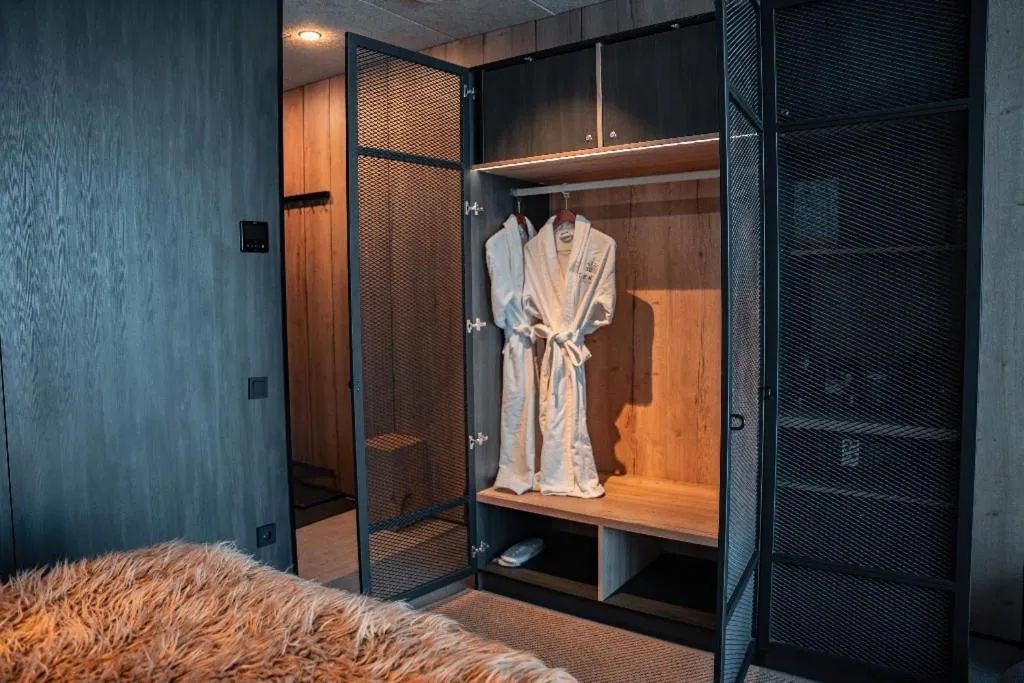 Photo of the whole room, Bed in Tenir Eco Hotel, Shymbulak Mountain Resort