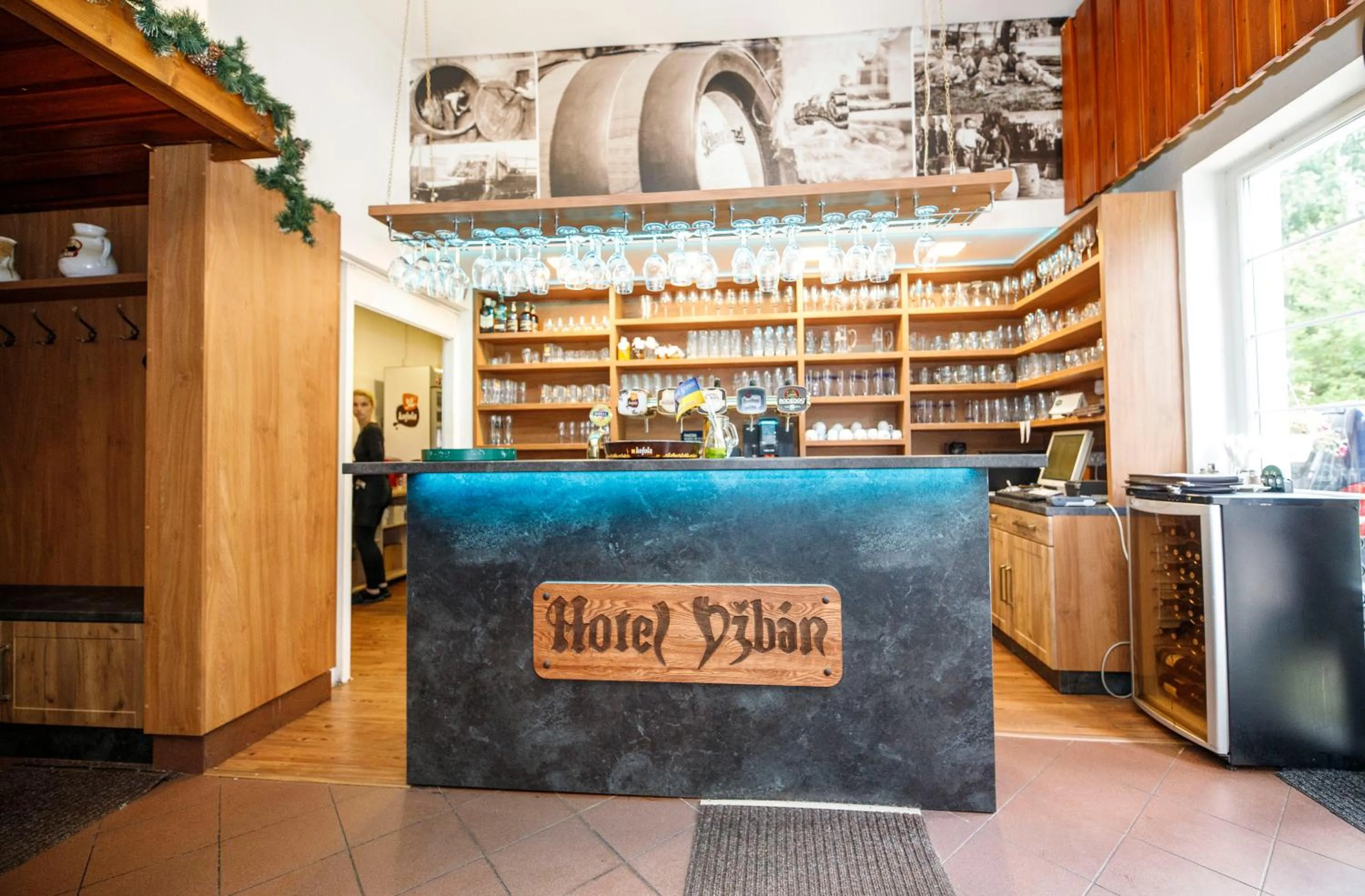 Restaurant/places to eat in Hotel Džbán