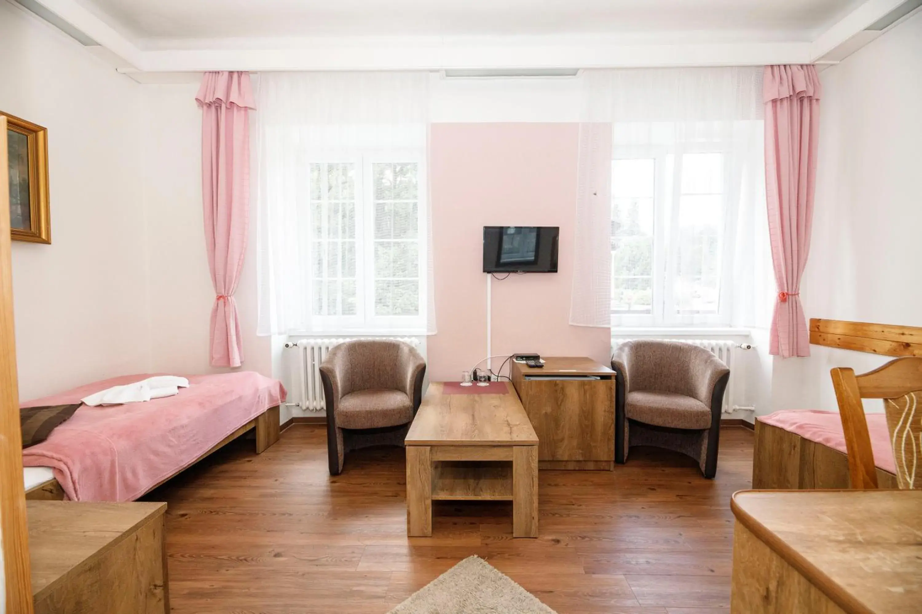 Standard Double or Twin Room - single occupancy in Hotel Džbán Standard Double or Twin Room - single occupancy in Hotel Džbán