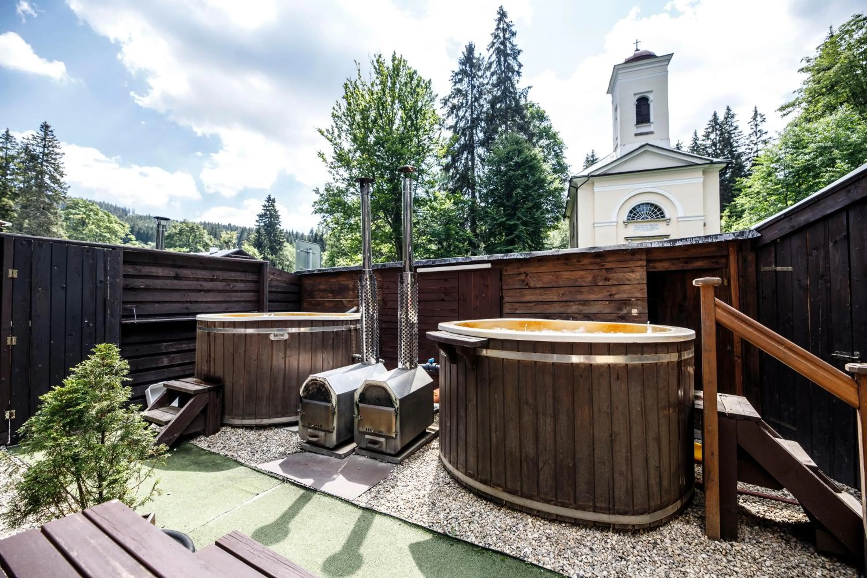 Hot Tub in Hotel Džbán