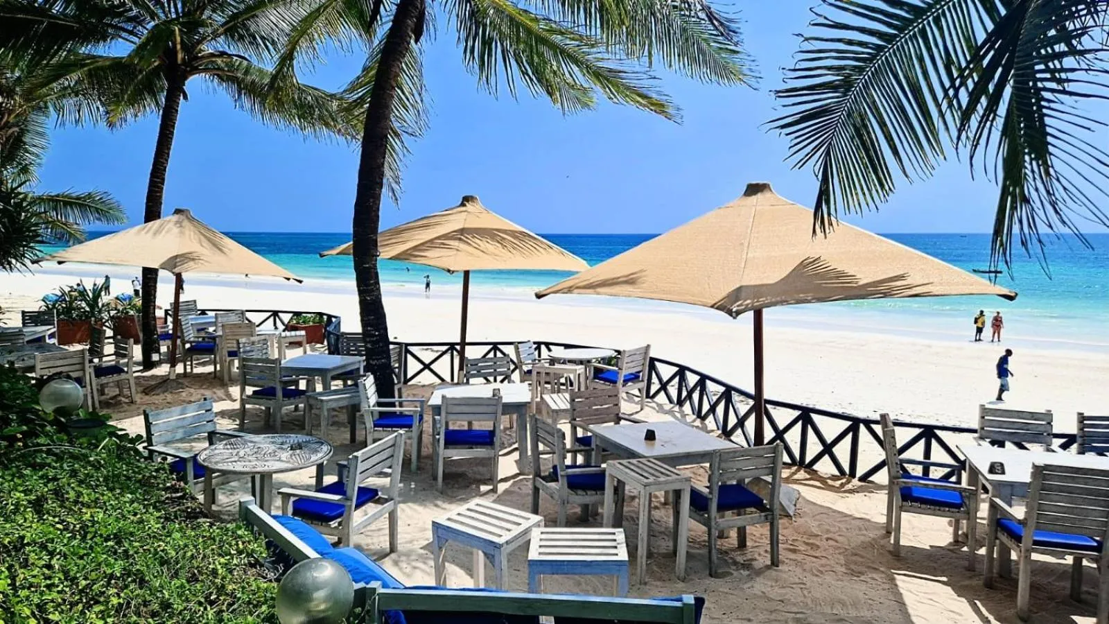 Restaurant/places to eat in Asha Boutique Hotel