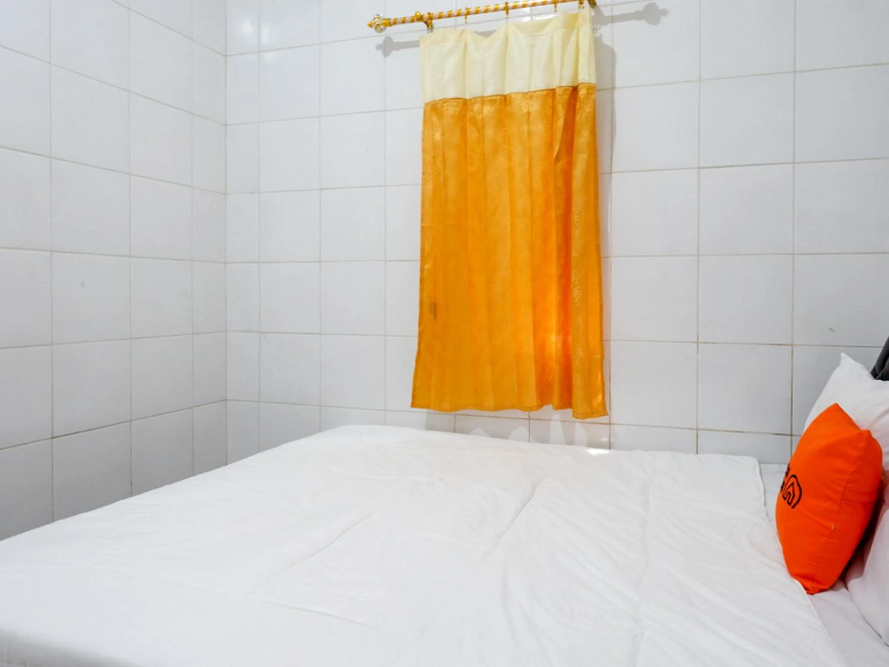 Bed in Budi Living Syariah at UNDIP Area RedPartner