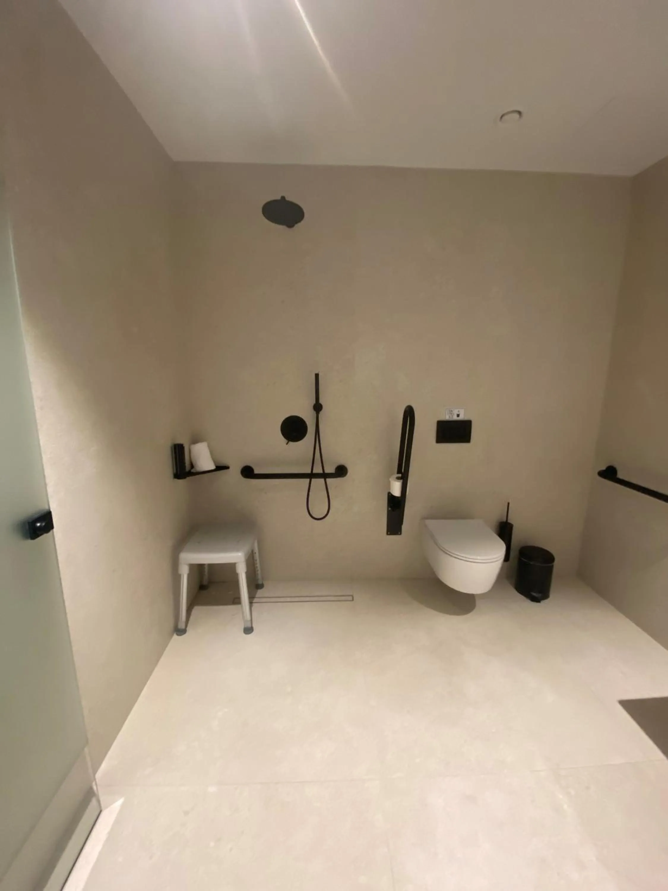 Shower in Flamingo Paradise Beach Hotel - Adults Only