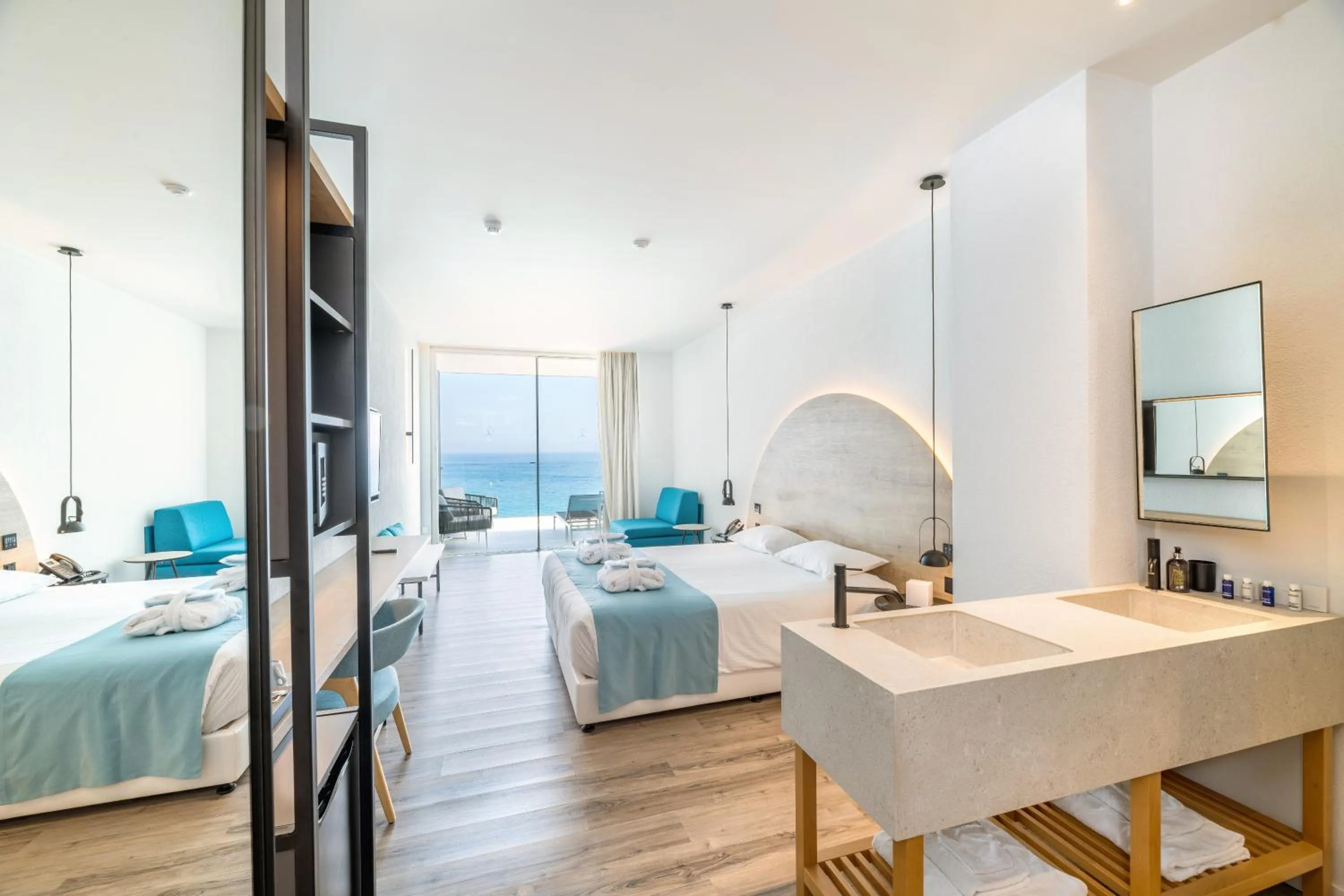 Sea view, Bed in Flamingo Paradise Beach Hotel - Adults Only