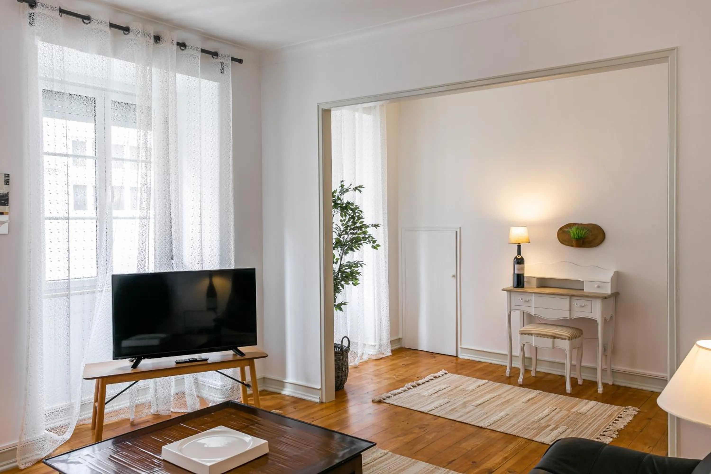 Sunny Apartment in the Heart of Príncipe Real