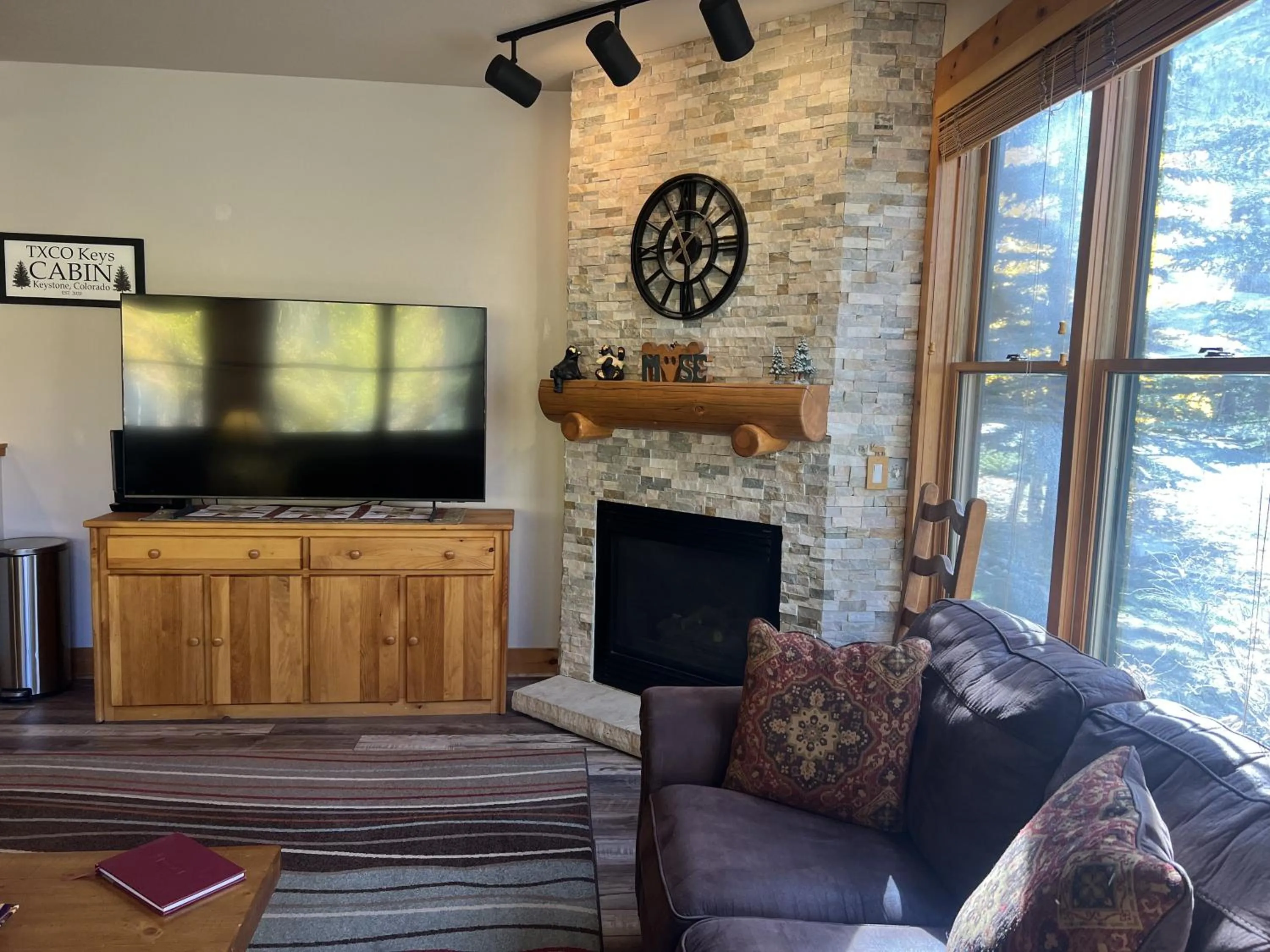 8750 Trappers Crossing condo