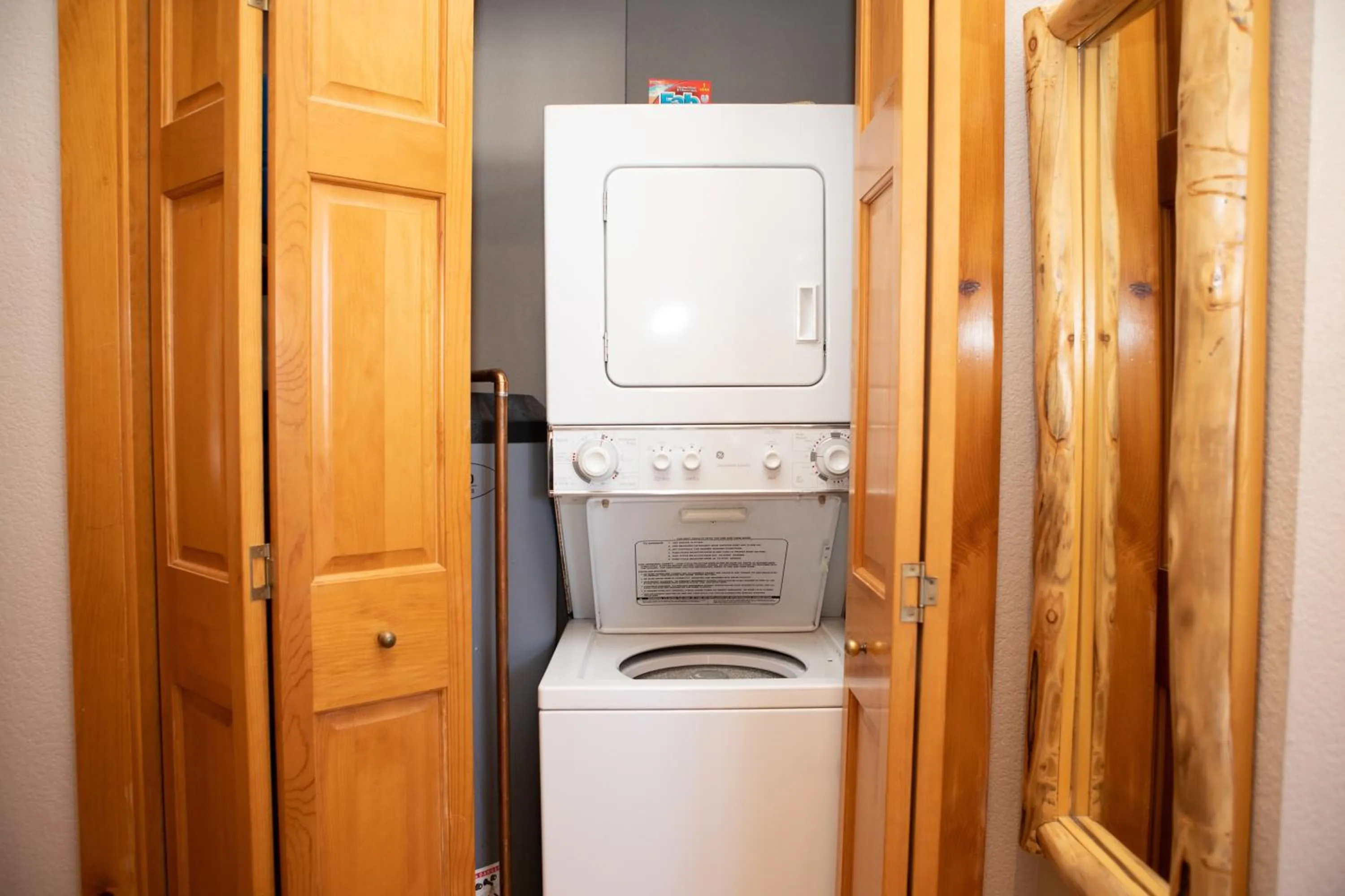 washing machine in 8750 Trappers Crossing condo