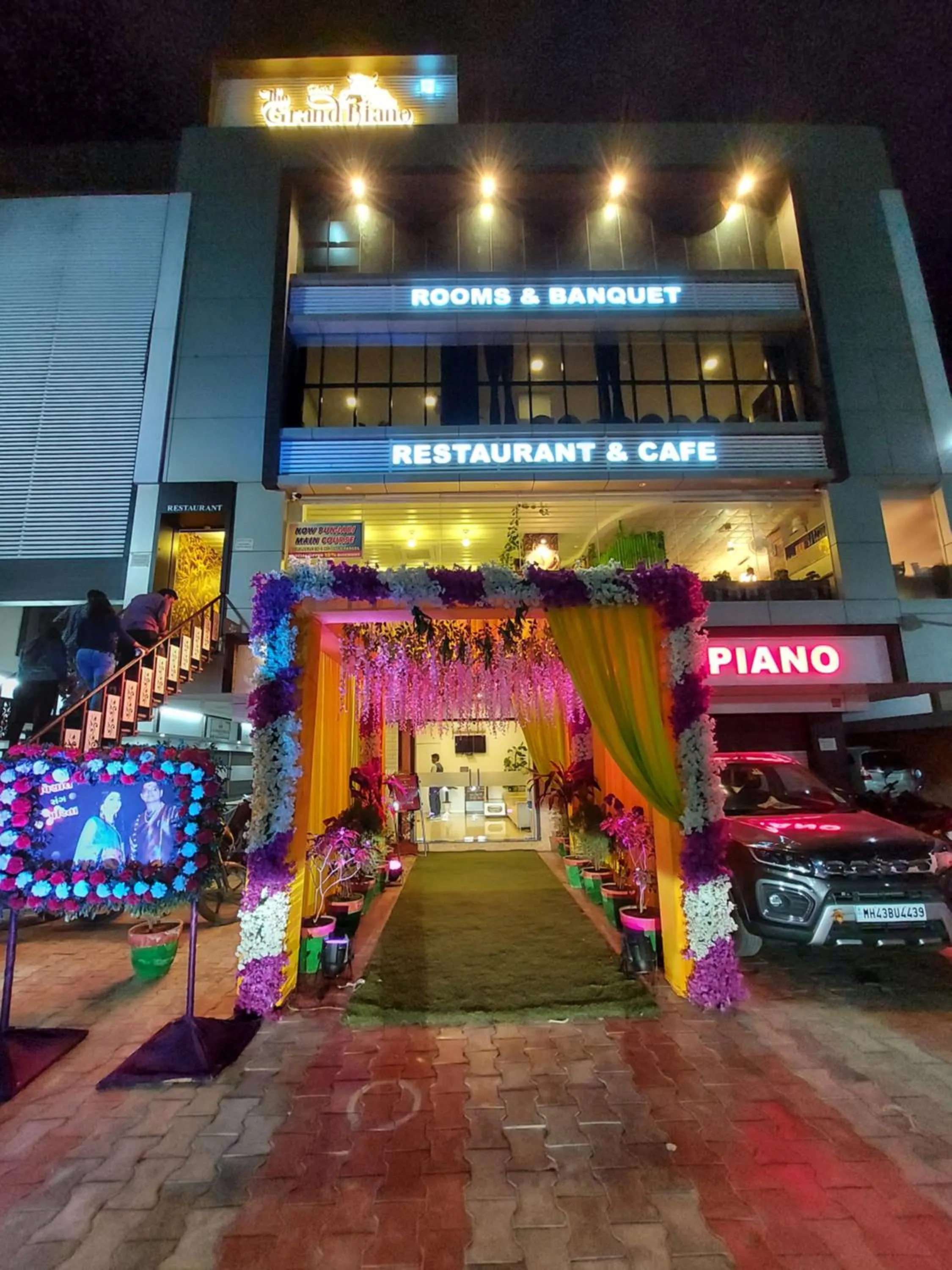 Decorative detail in Hotel The Grand Piano - Best Business Hotel in Patan