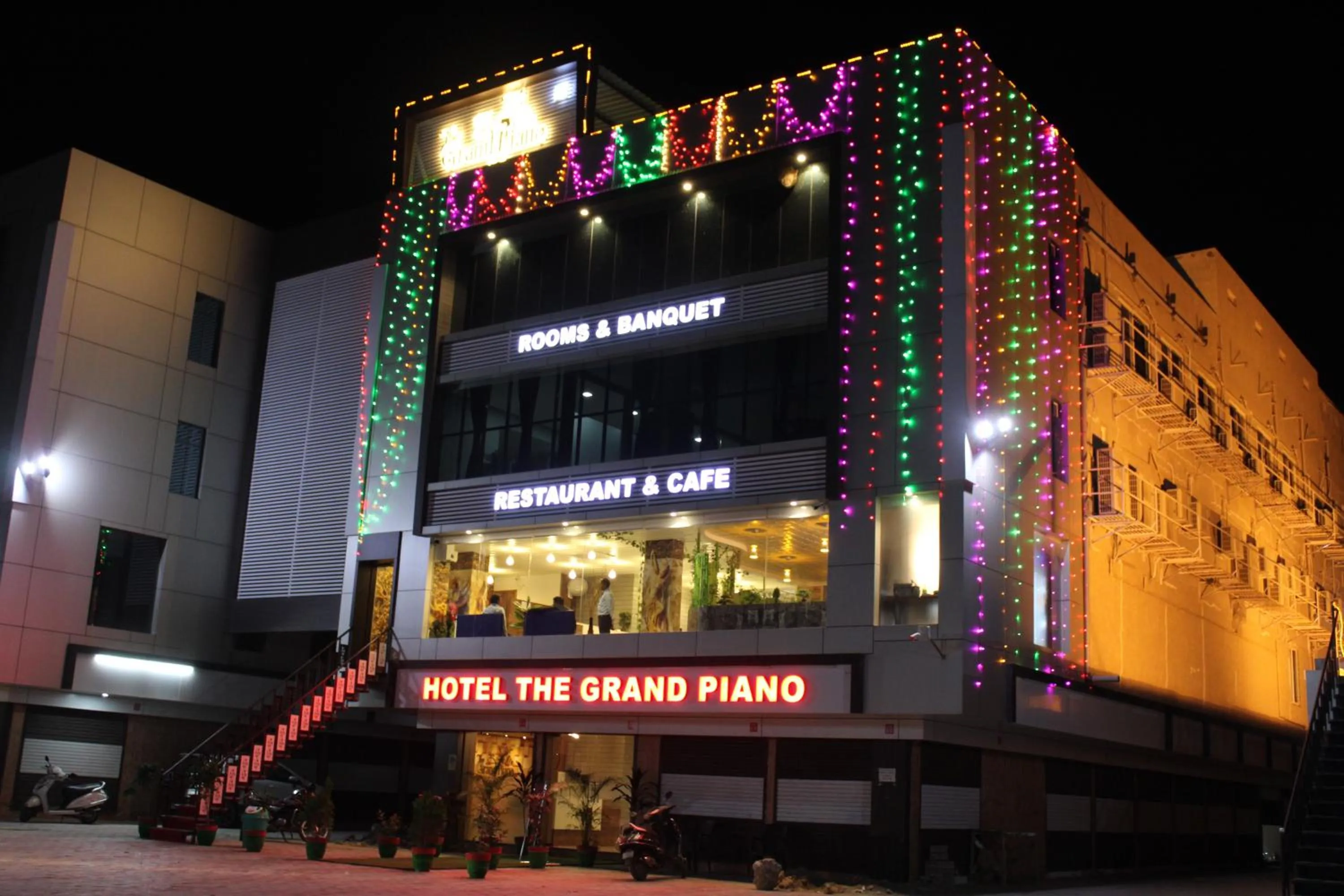Off site in Hotel The Grand Piano - Best Business Hotel in Patan